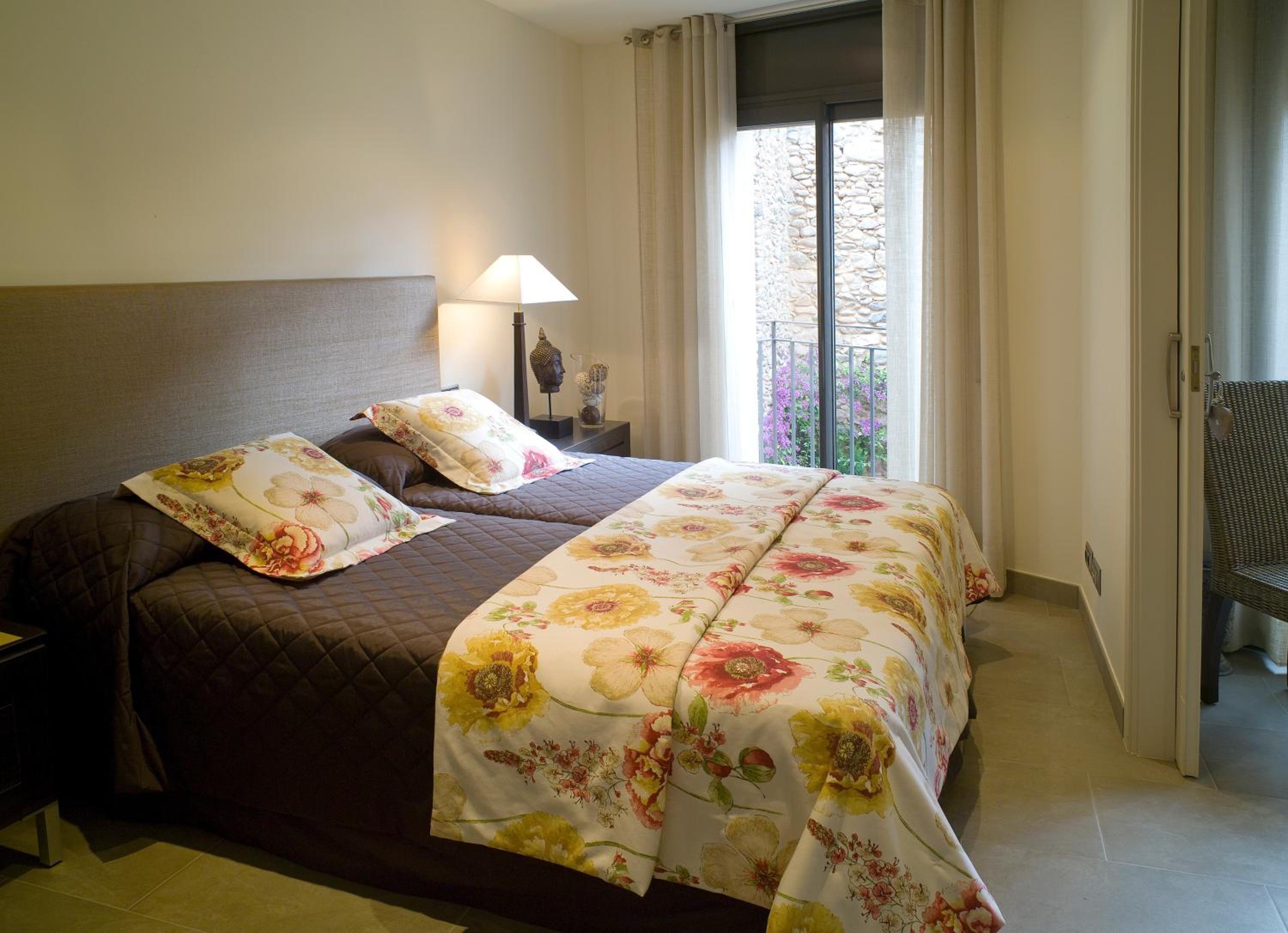 Twin Room - Photo 10