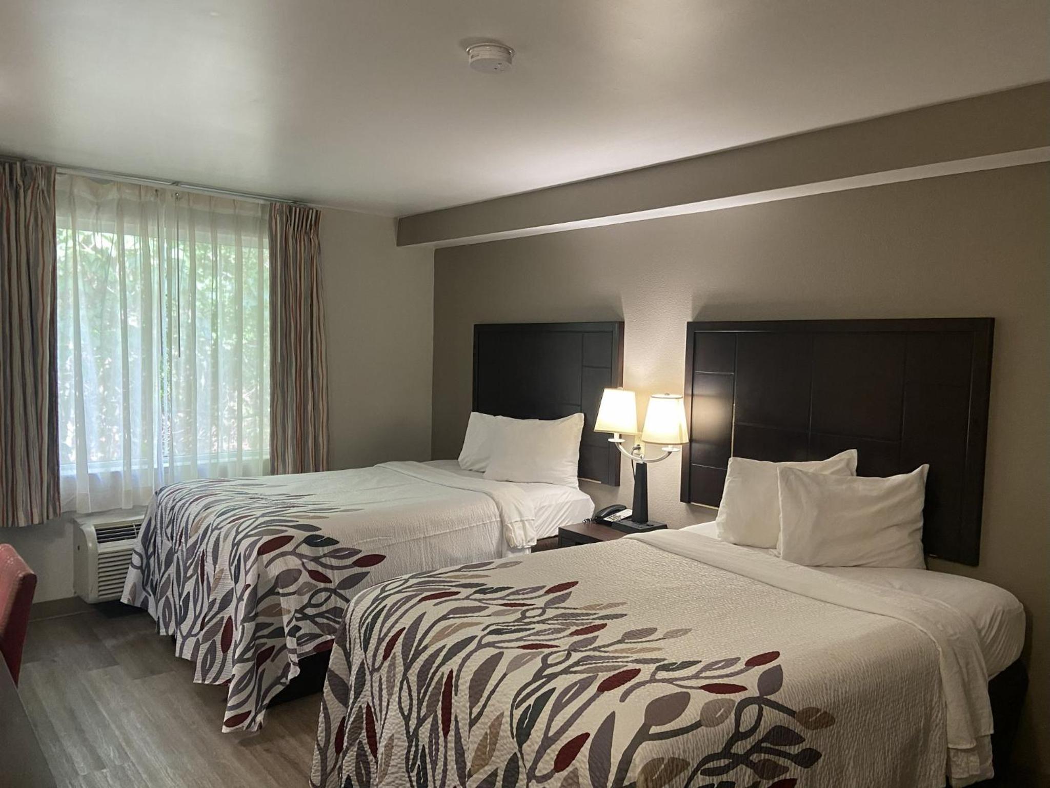 Standard Room with Two Double Beds Non-Smoking - Photo 1