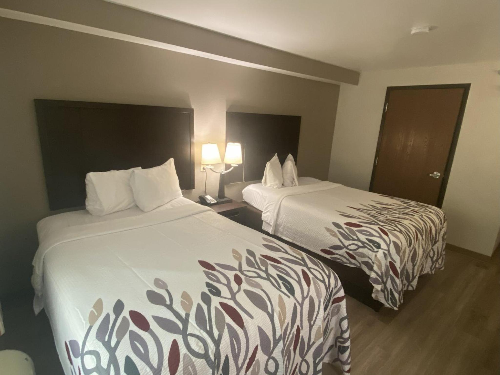 Standard Room with Two Double Beds Non-Smoking - Photo 2