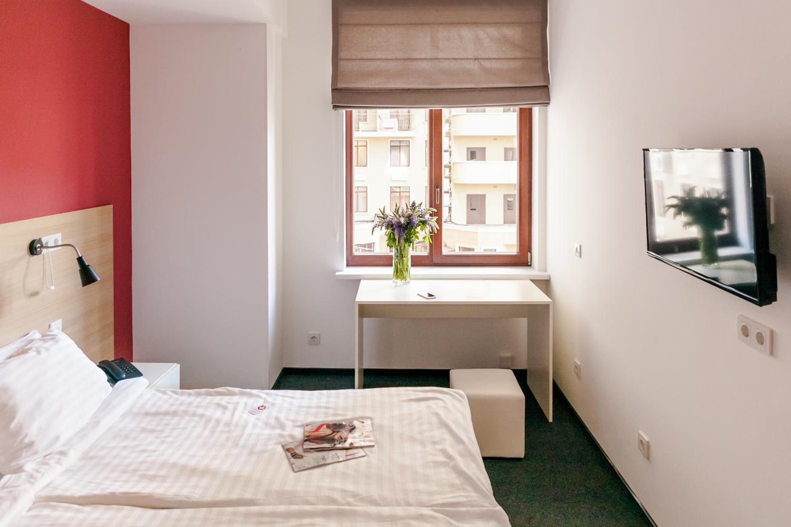 Standard Double or Twin Room photo 1