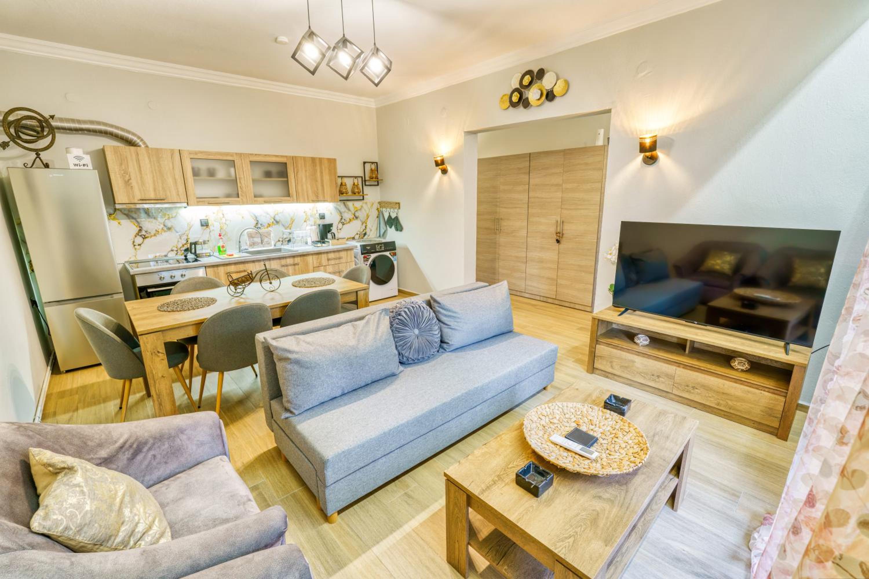 Two-Bedroom Apartment with Balcony photo 3