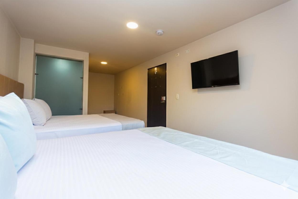 Standard Queen Room with Two Queen Beds