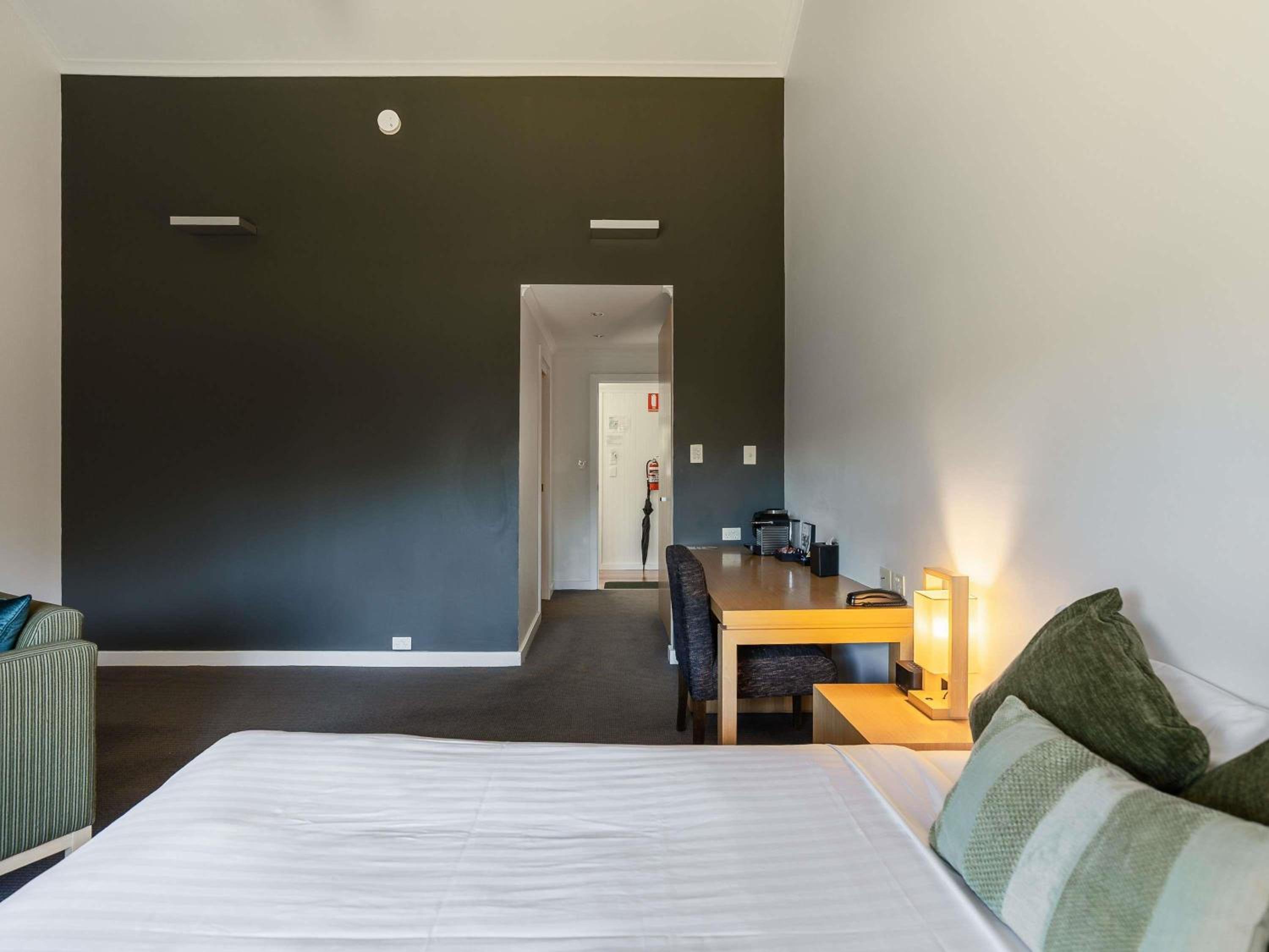 Pencil Pine Room - Mobility Accessible