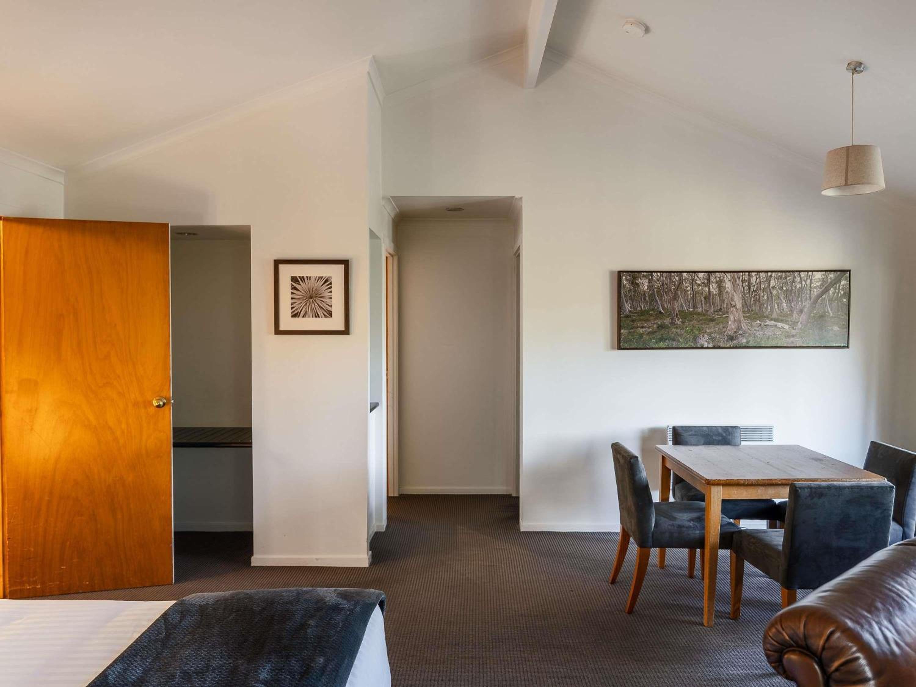 Family Spa Cabin