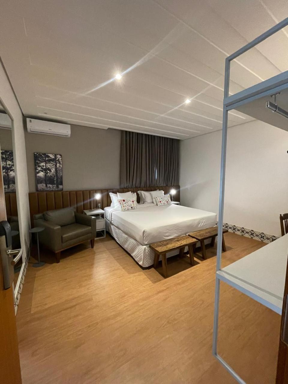 Deluxe Double Room - Photo 7