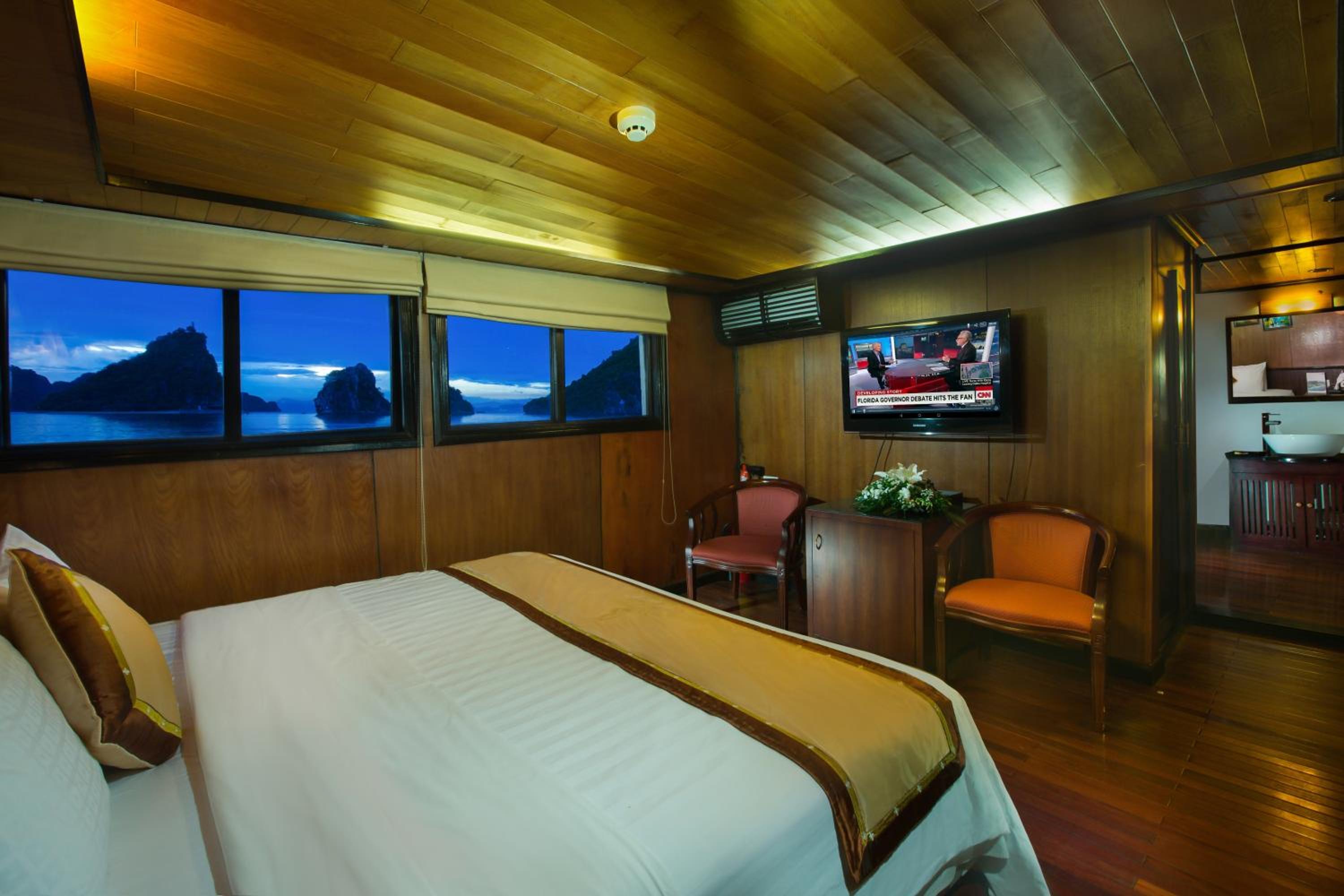 Luxury Suite with Spa Bath S2 - 2 Days 1 Night