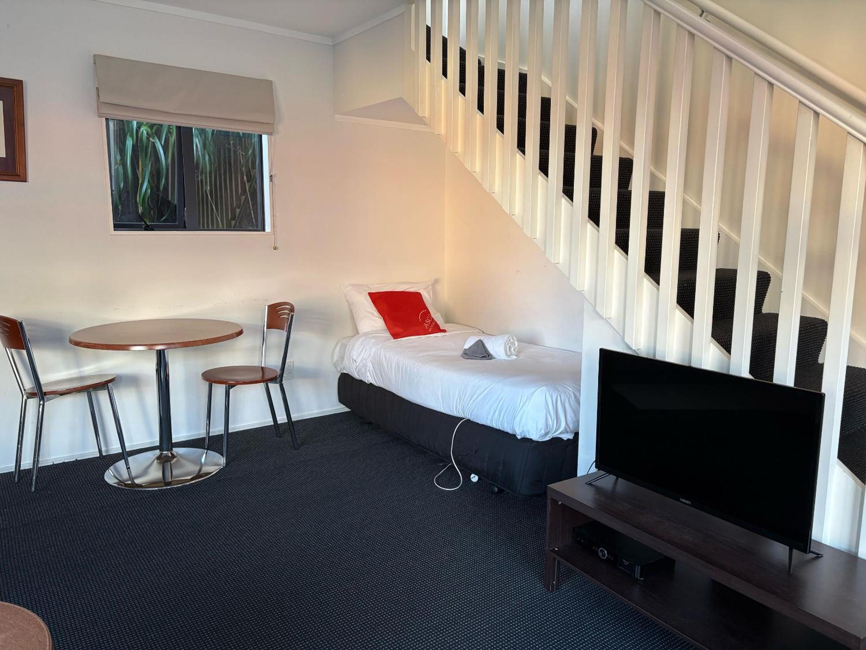 Classic Apartment - Photo 9