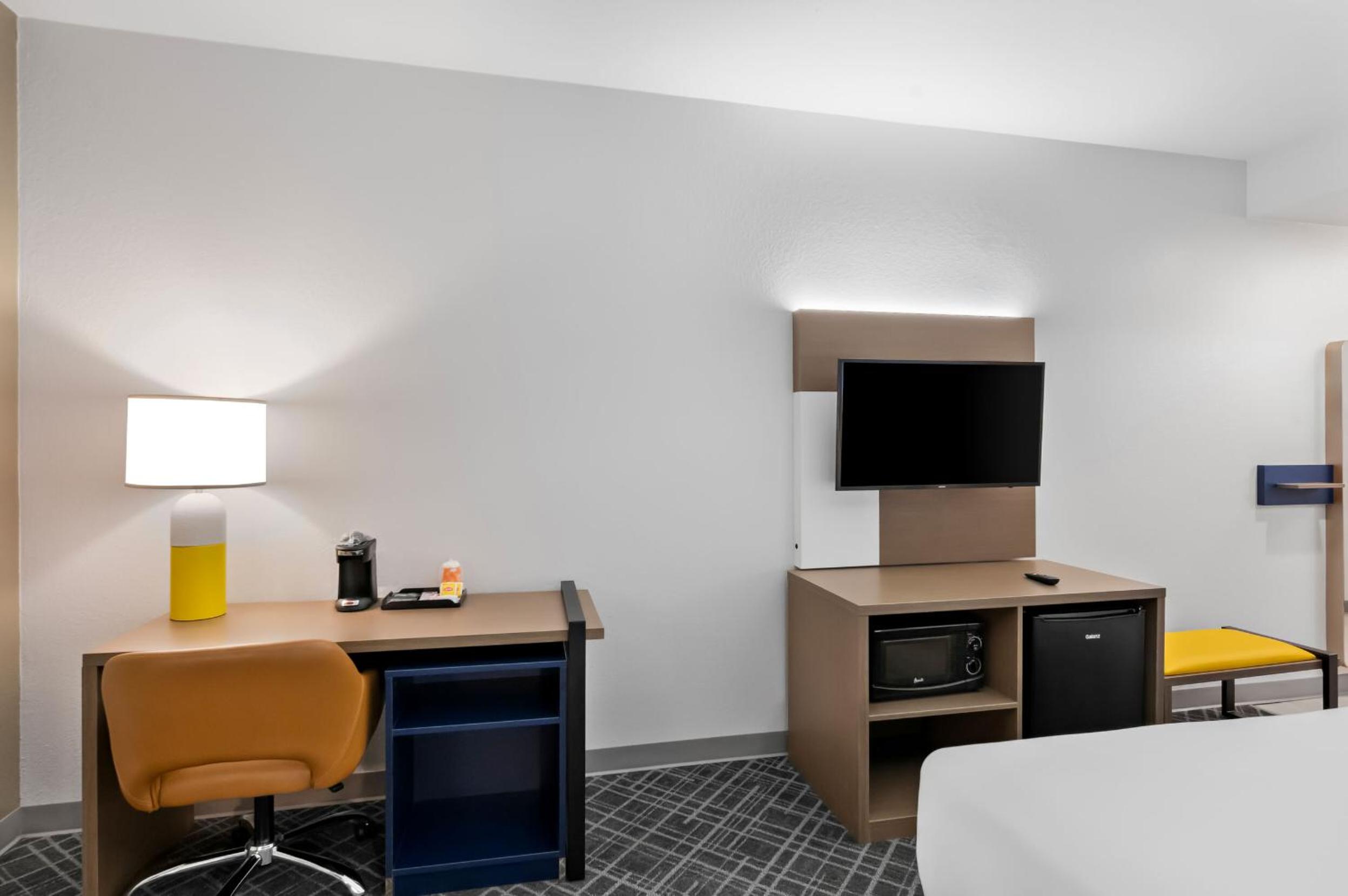 Queen Room with Two Queen Beds - Accessible/Non-Smoking