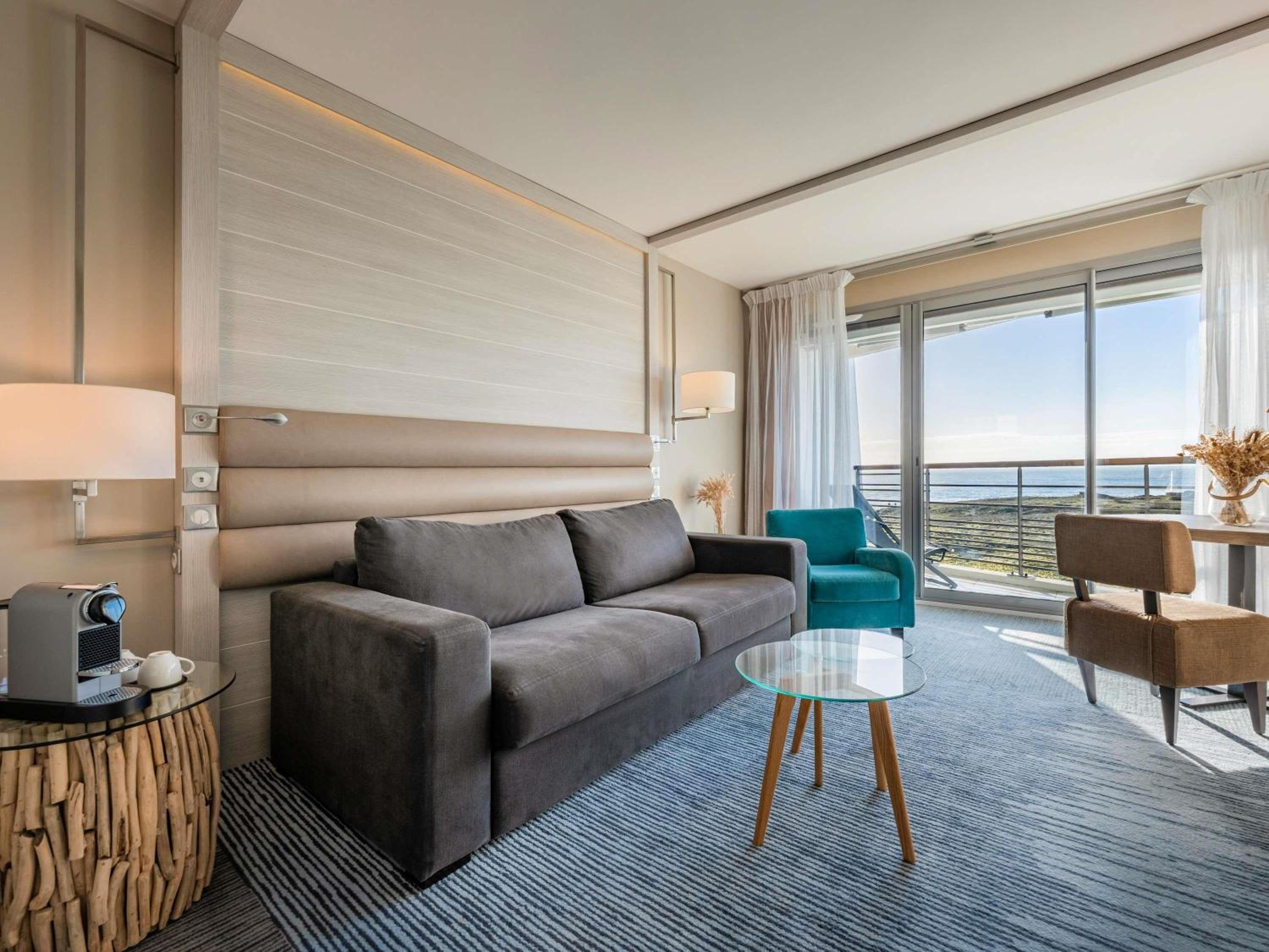 Two-Room Family Suite with Ocean View, Sofa Bed and Balconies - Photo 10