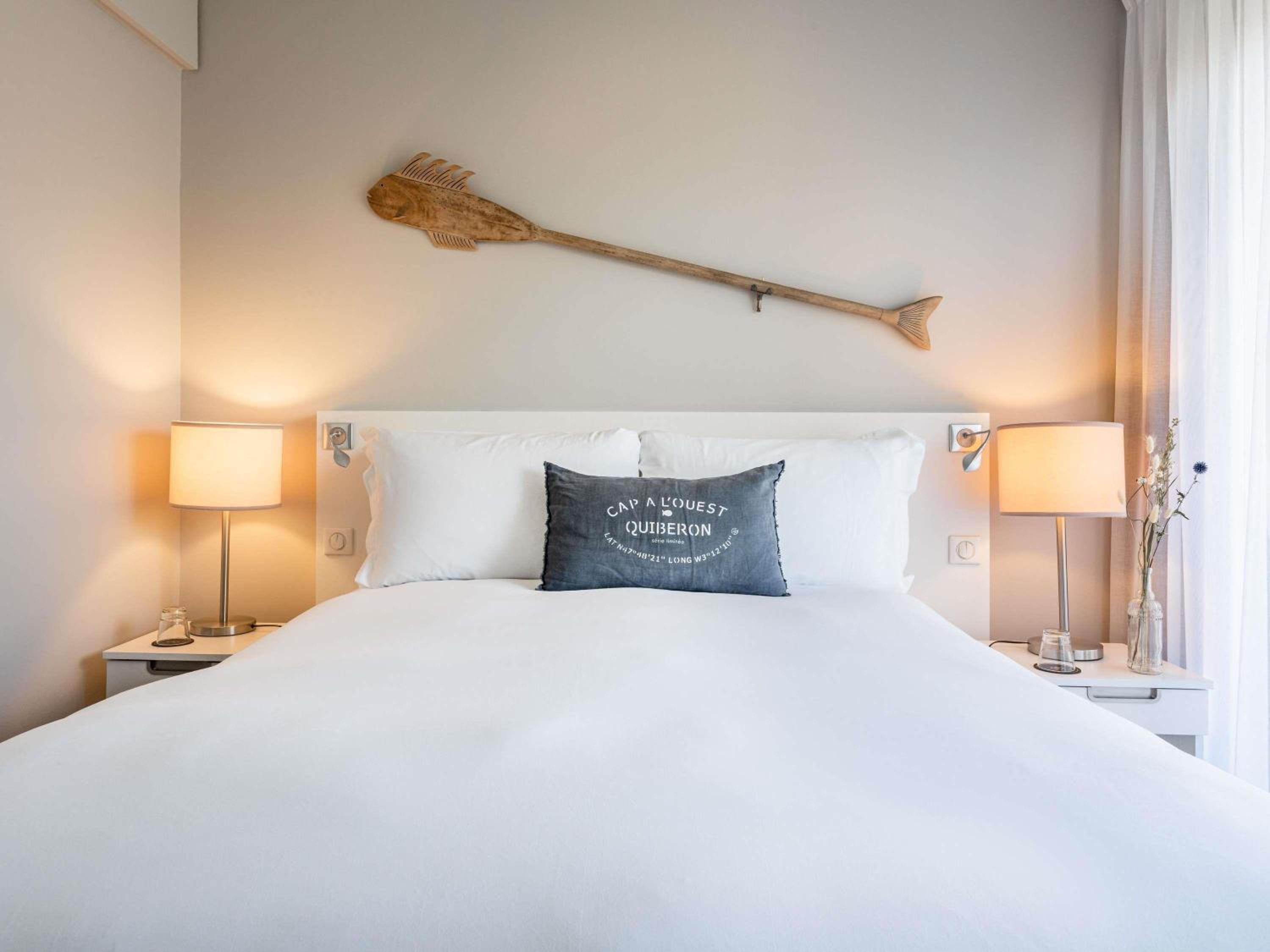 Classic Suite with Inland View and Sofa Bed - Photo 7