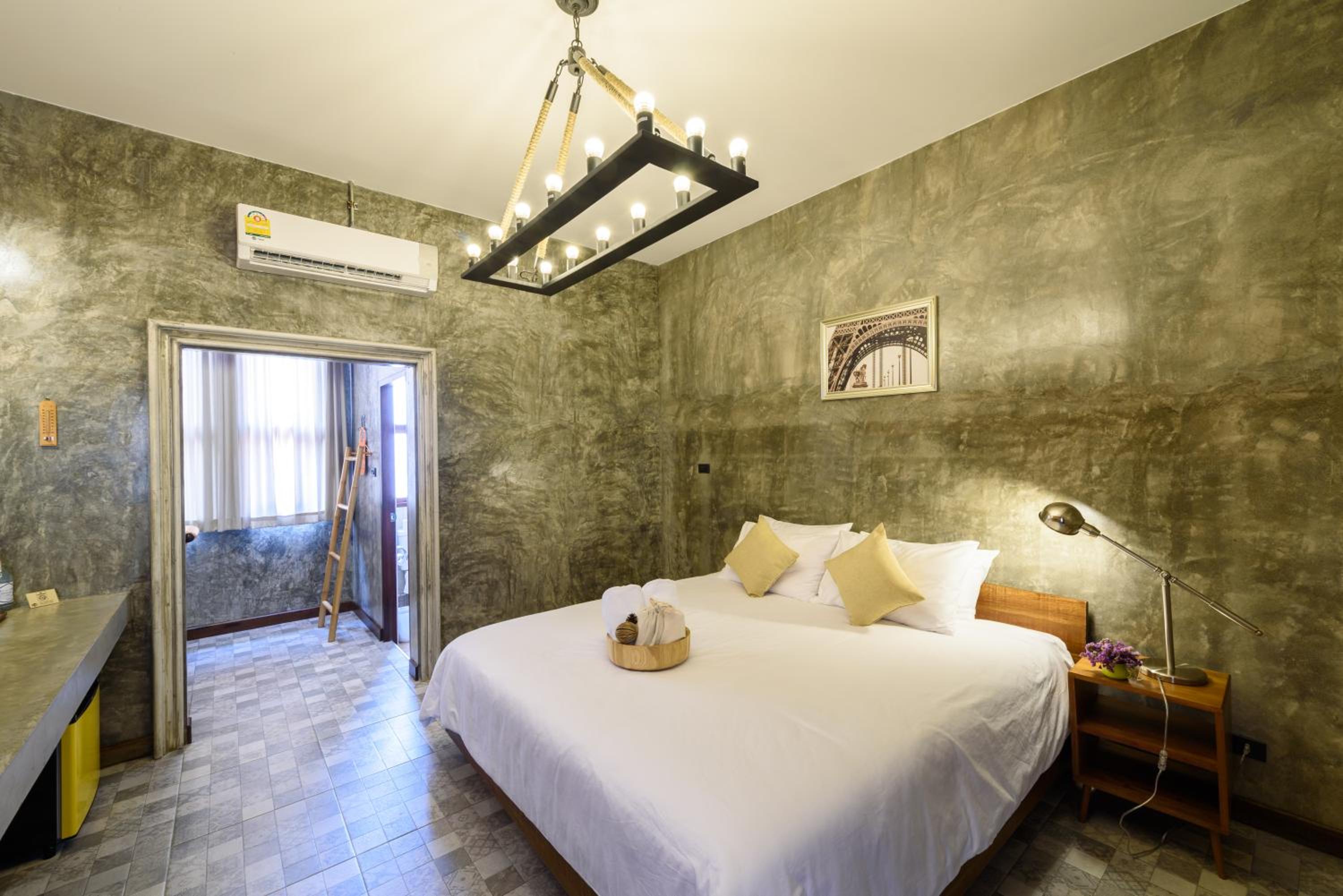 Deluxe Double Room - Photo 1