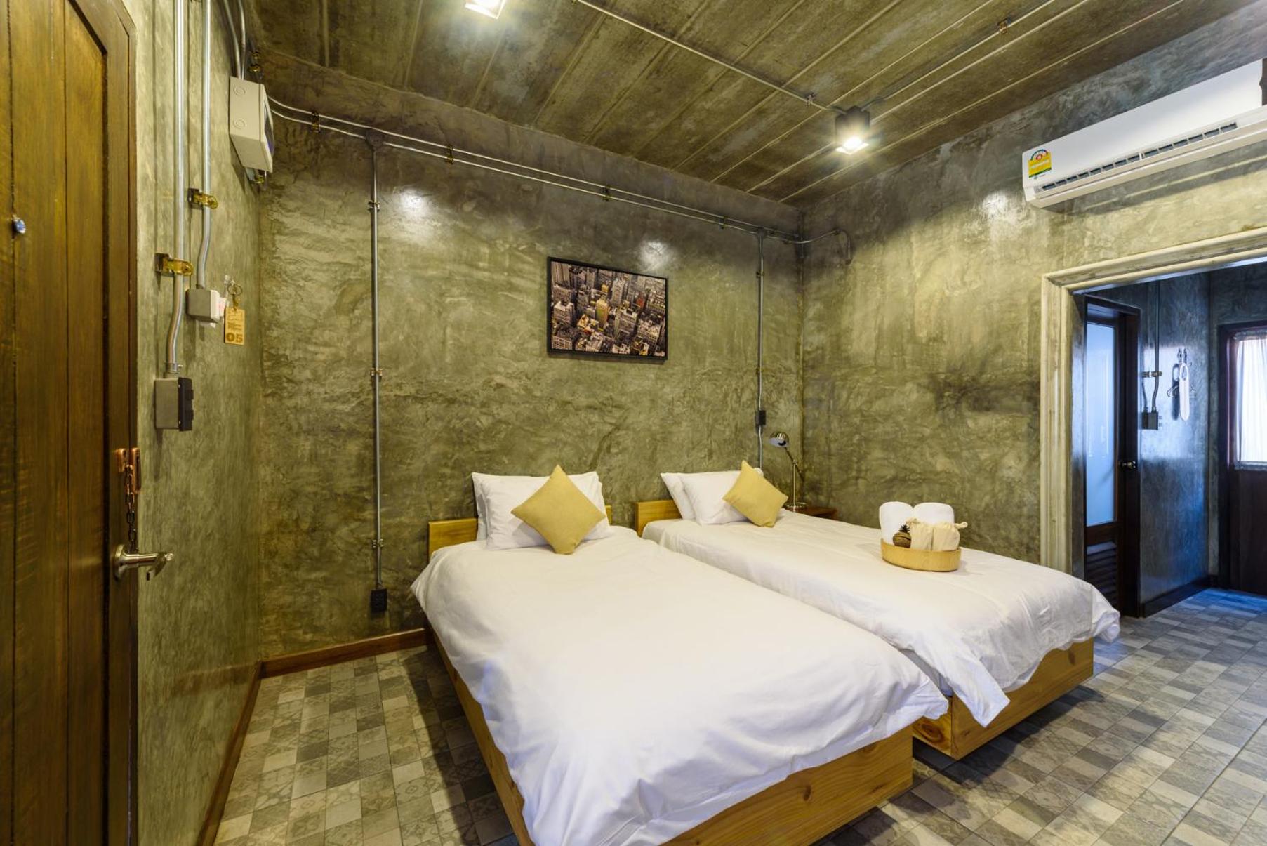 Deluxe Twin Room - Photo 3