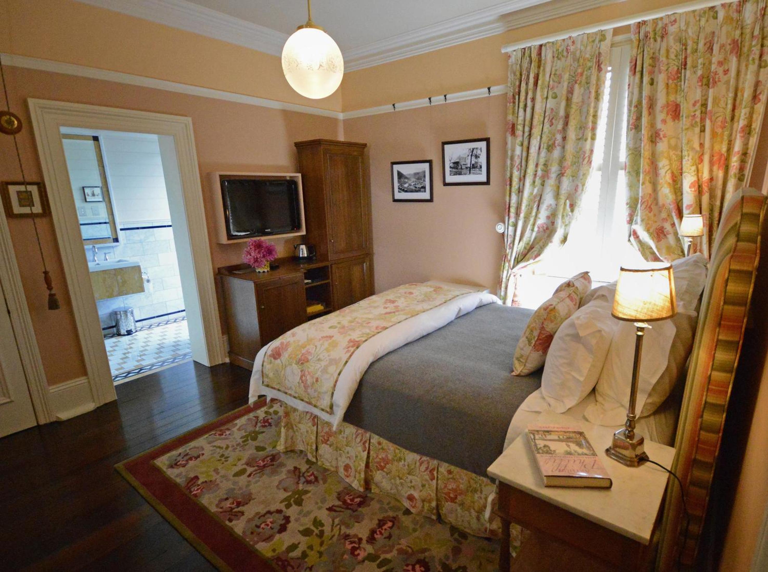 The Alexandra Suite photo 2