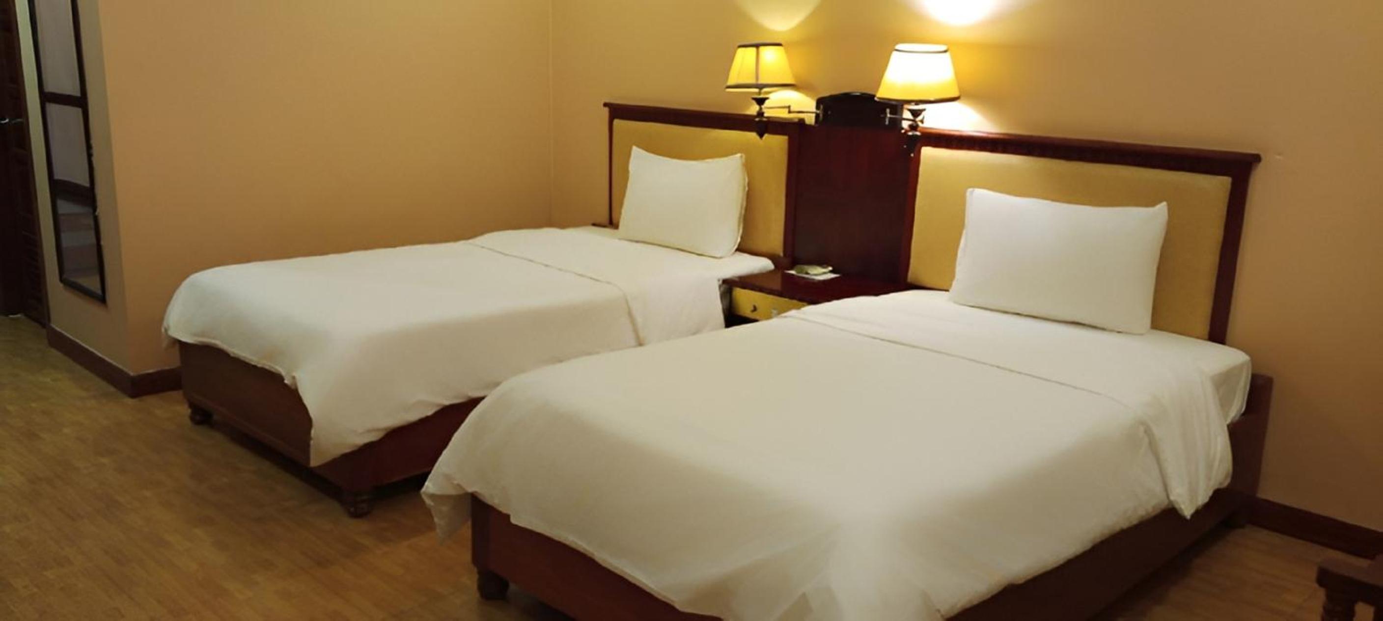 Twin Room - Photo 1