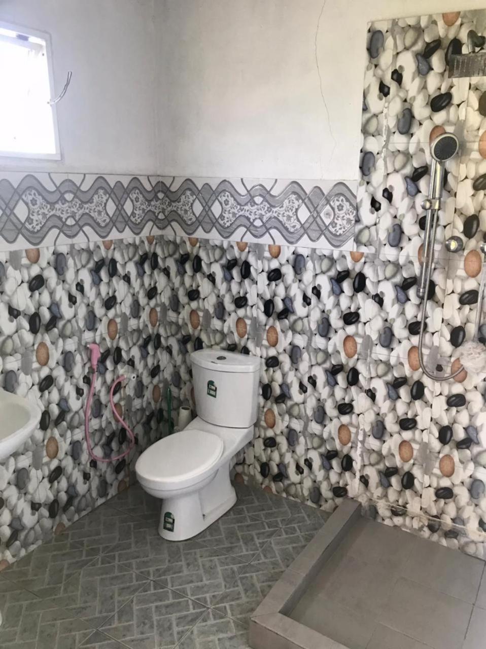 Double Room with Private External Bathroom photo 2
