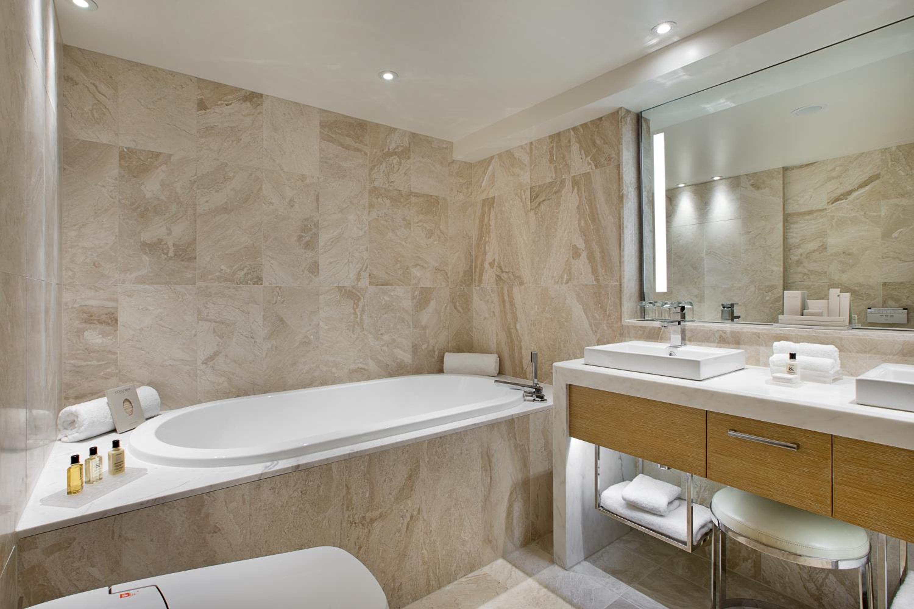 King Terrace Suite - Photo 2