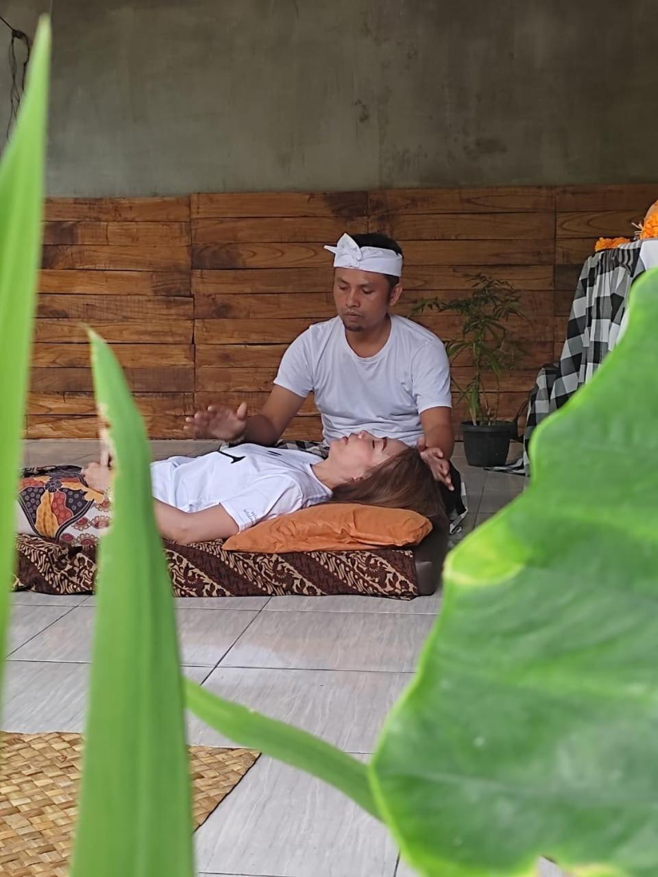 Sunia Healing at Deluxe One Bedroom  photo 3