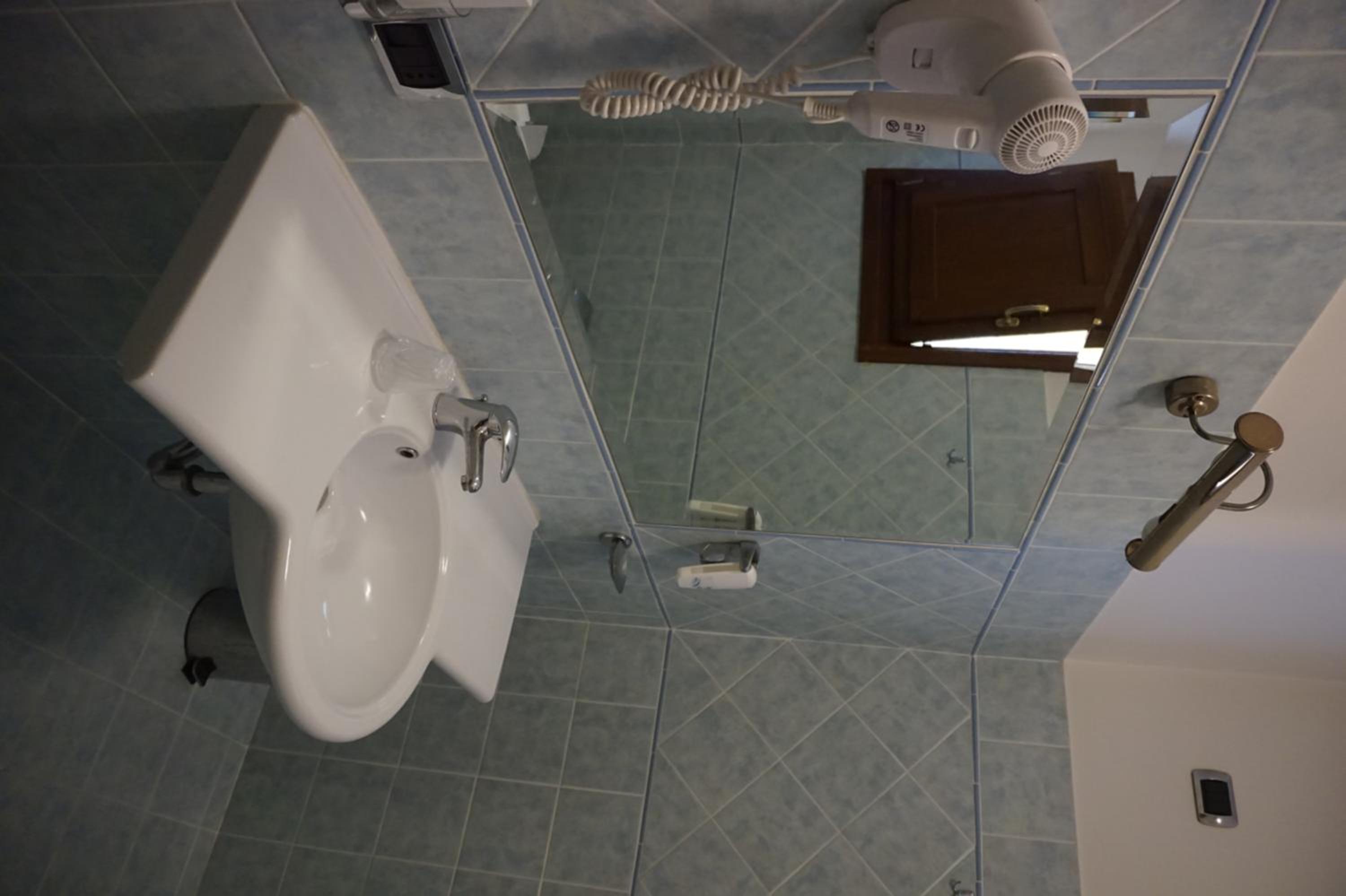 Triple Room - Photo 2