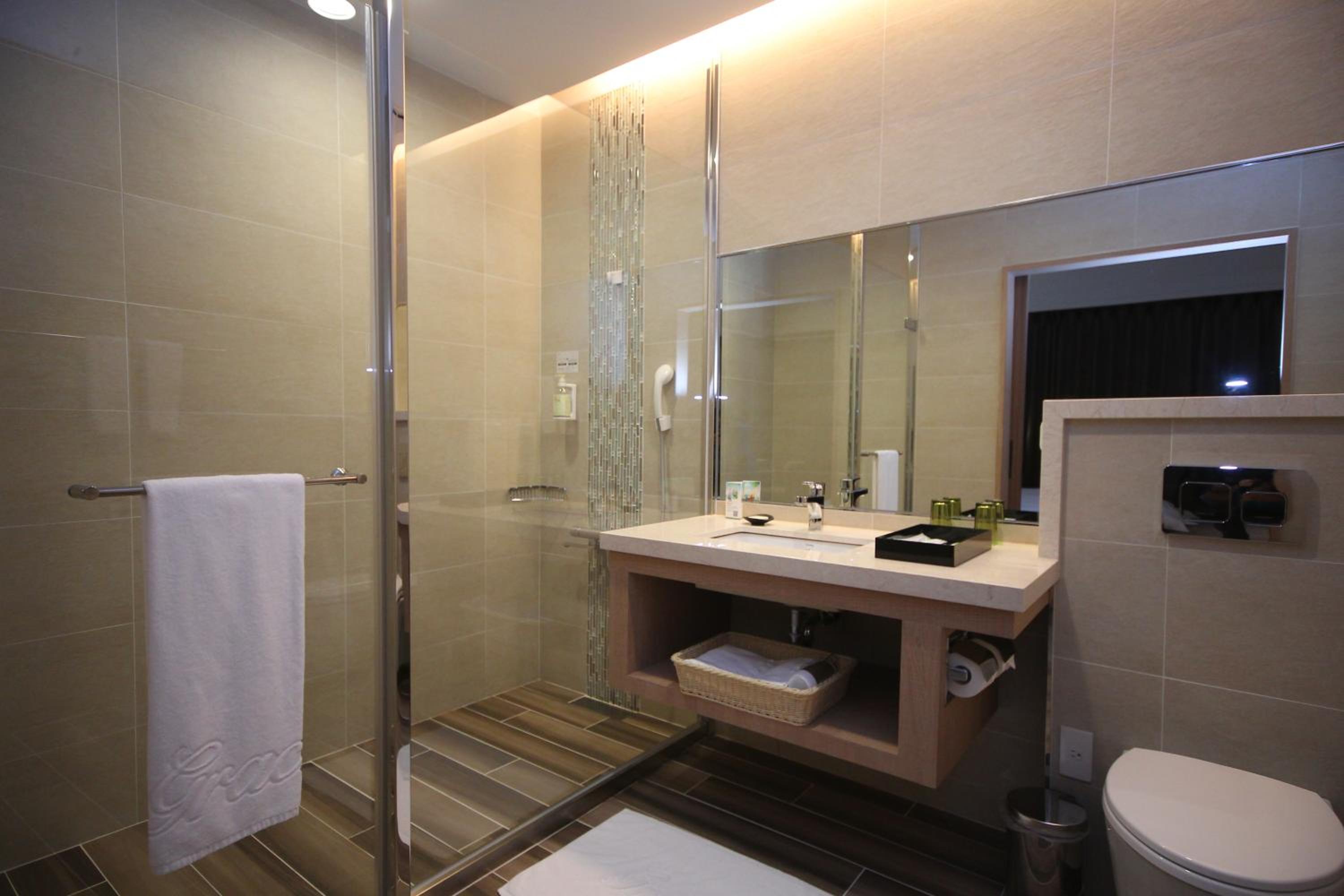 Triple Room (No Window) photo 3