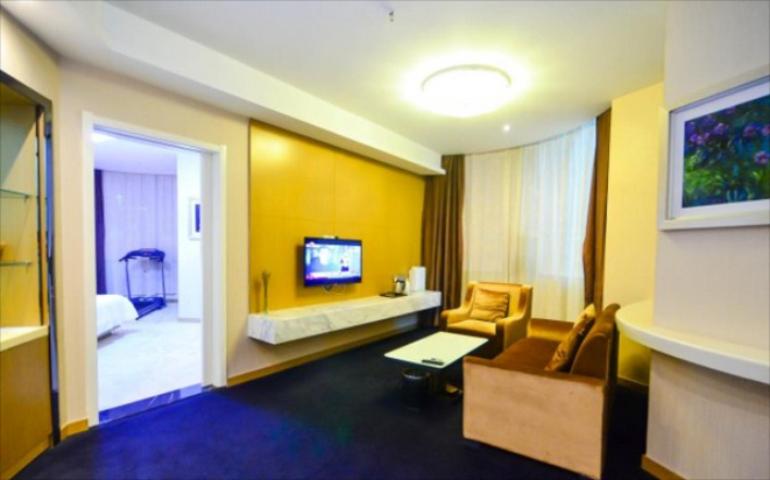 Mainland Chinese Citizens - Deluxe Suite