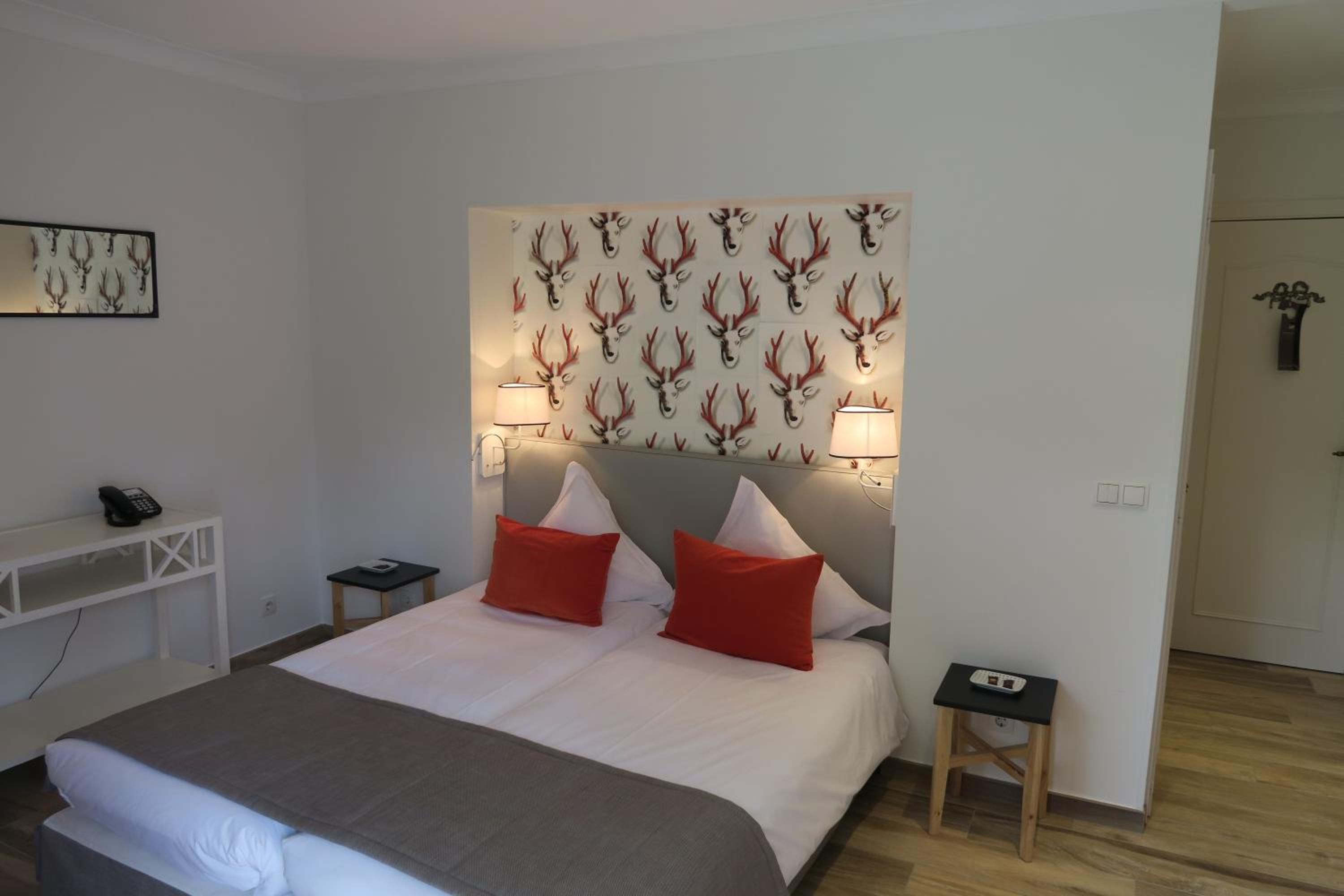 Double Room with Garden View - Photo 4