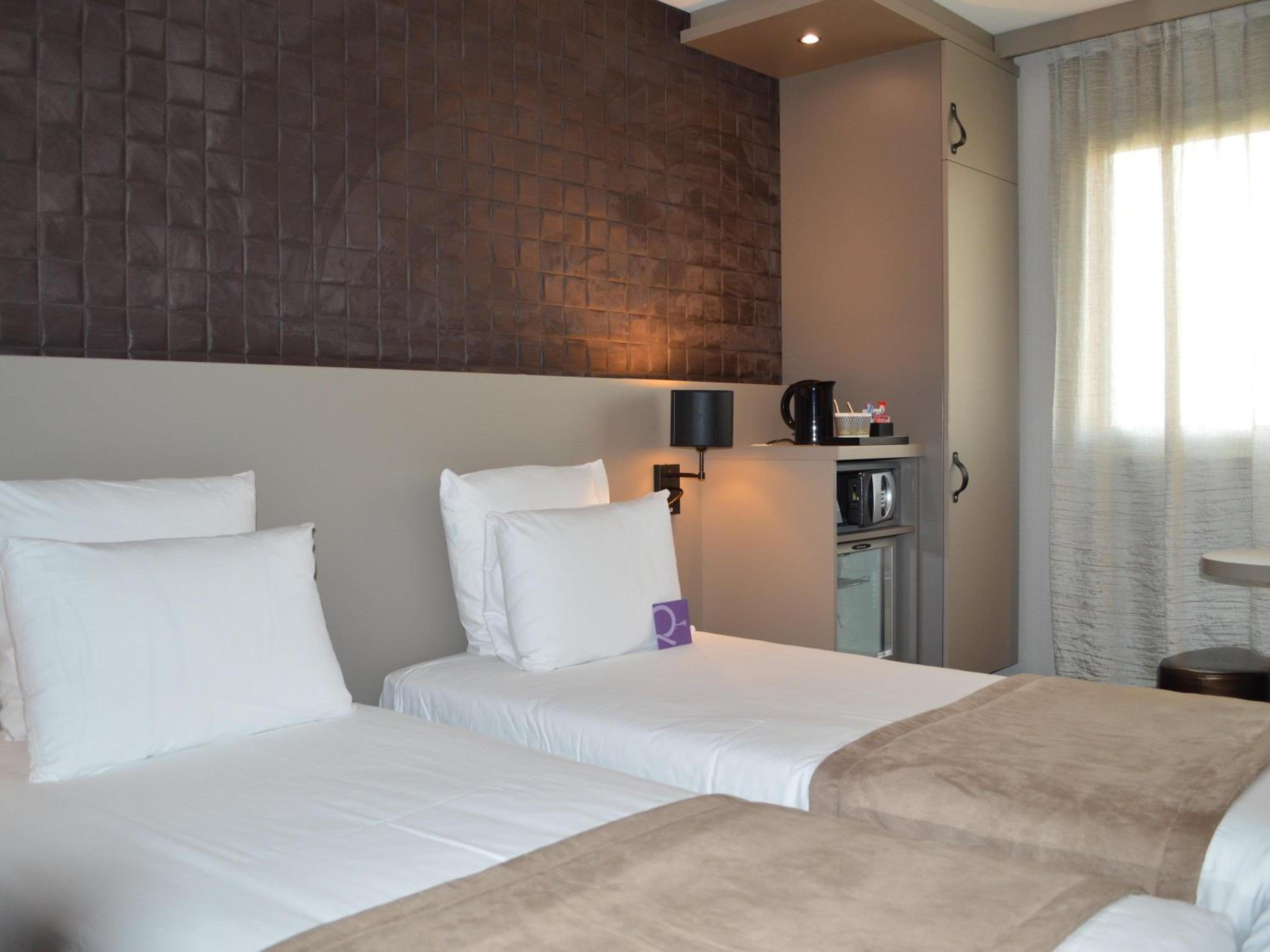 Privilege Room with Twin Beds - Photo 3