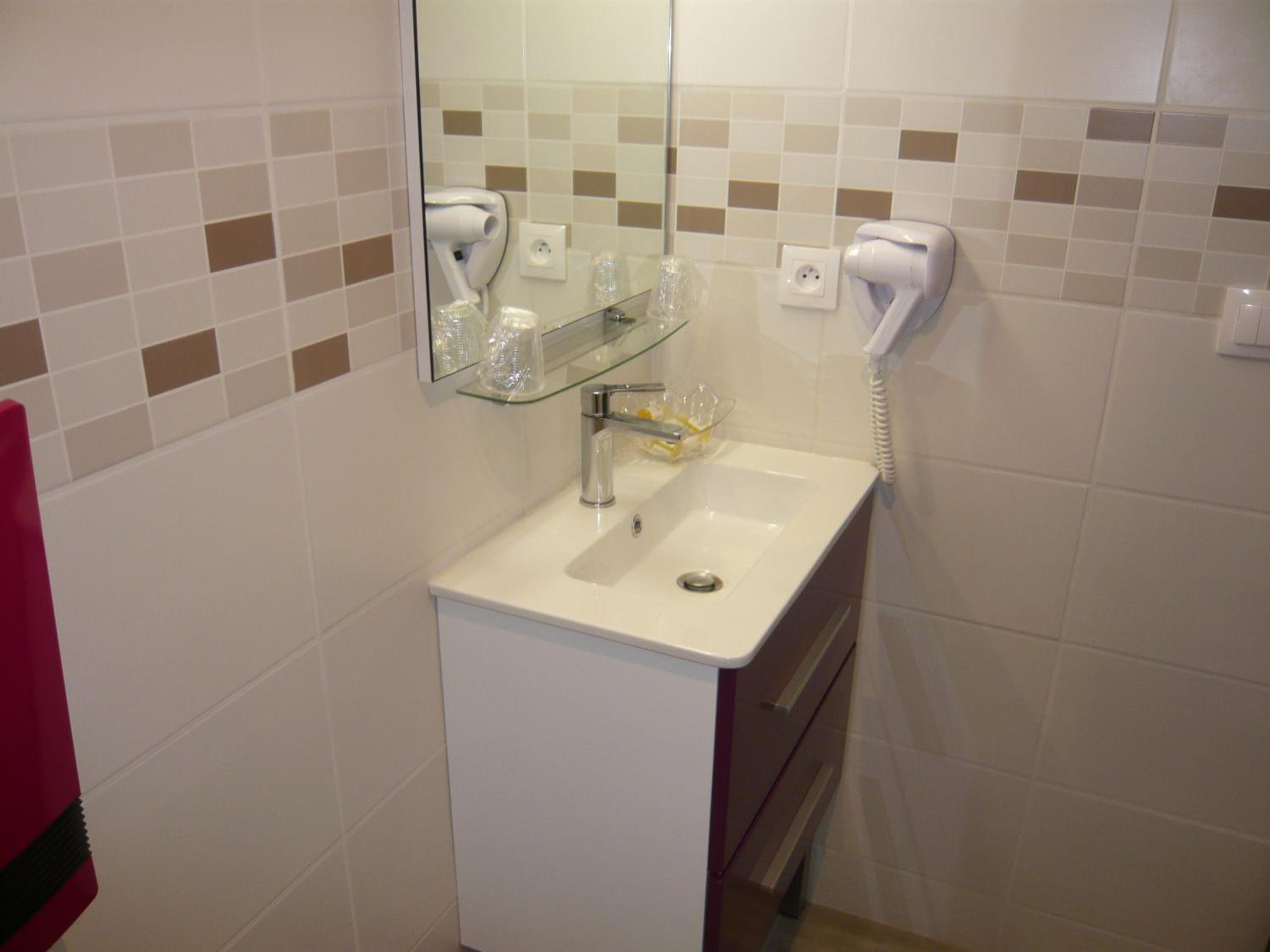 Ground floor Budget Double Room photo 3