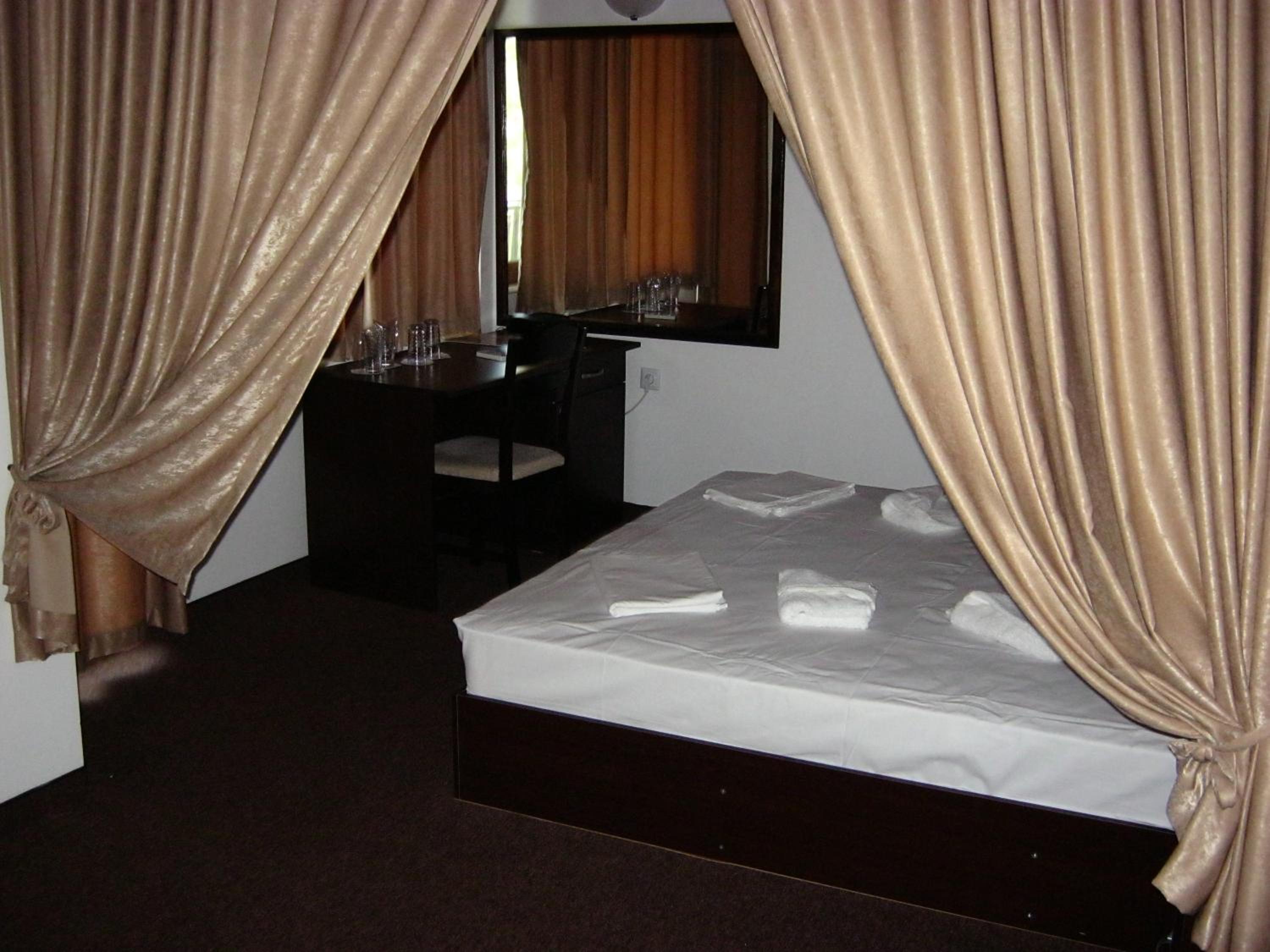 One-Bedroom Suite photo 2