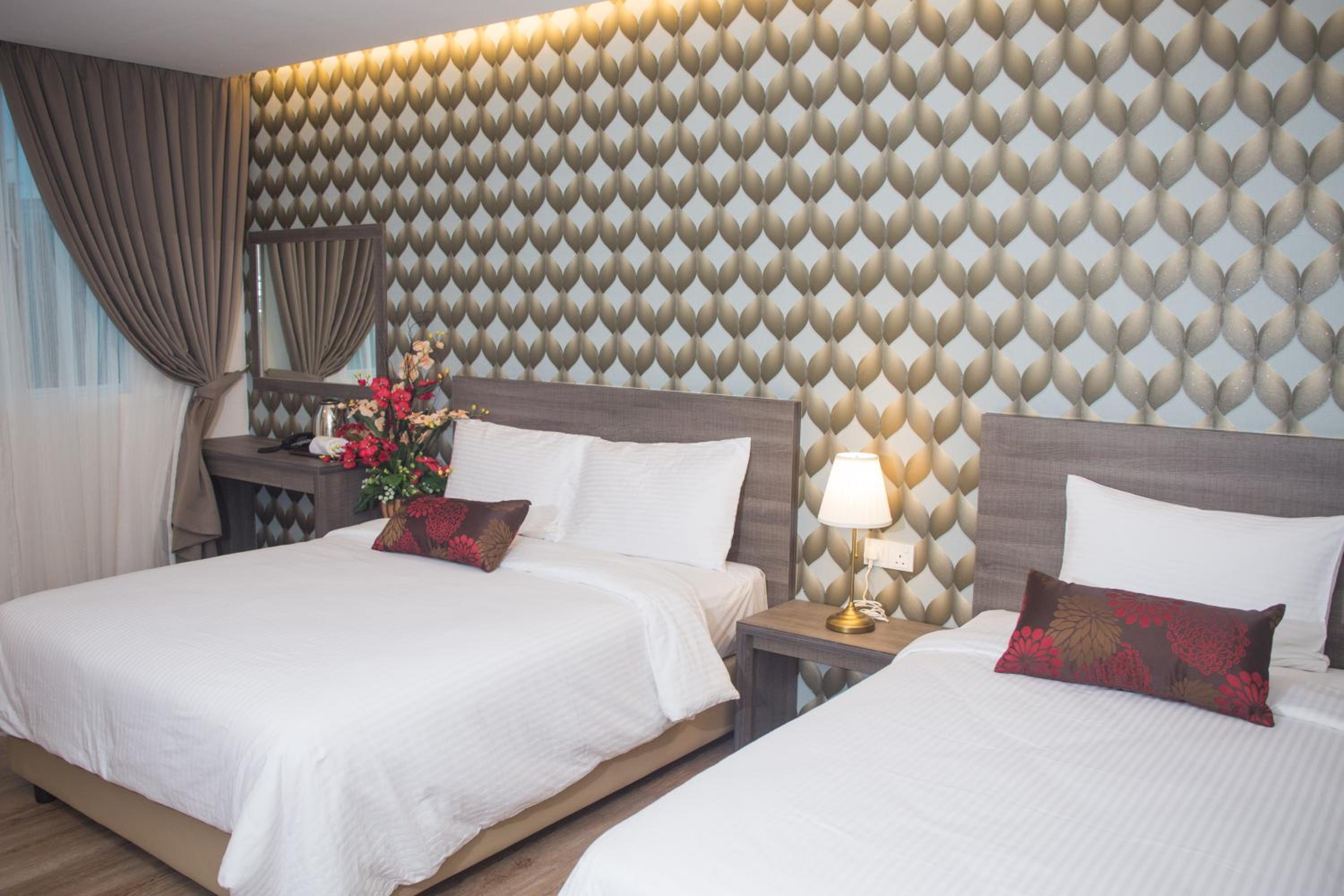 Triple Suite with Airport Pick-Up