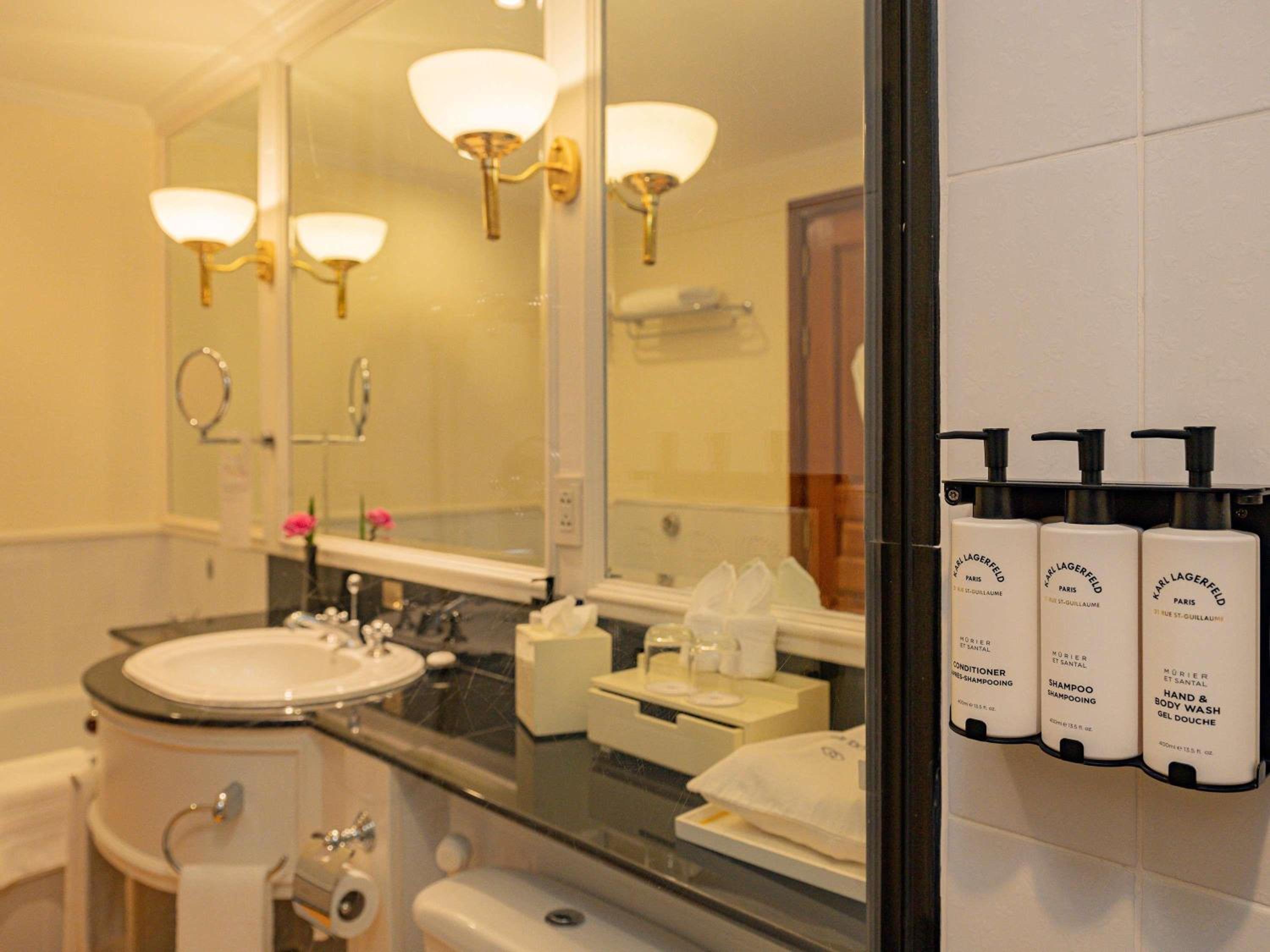Superior Twin Room with Club Access - Photo 2