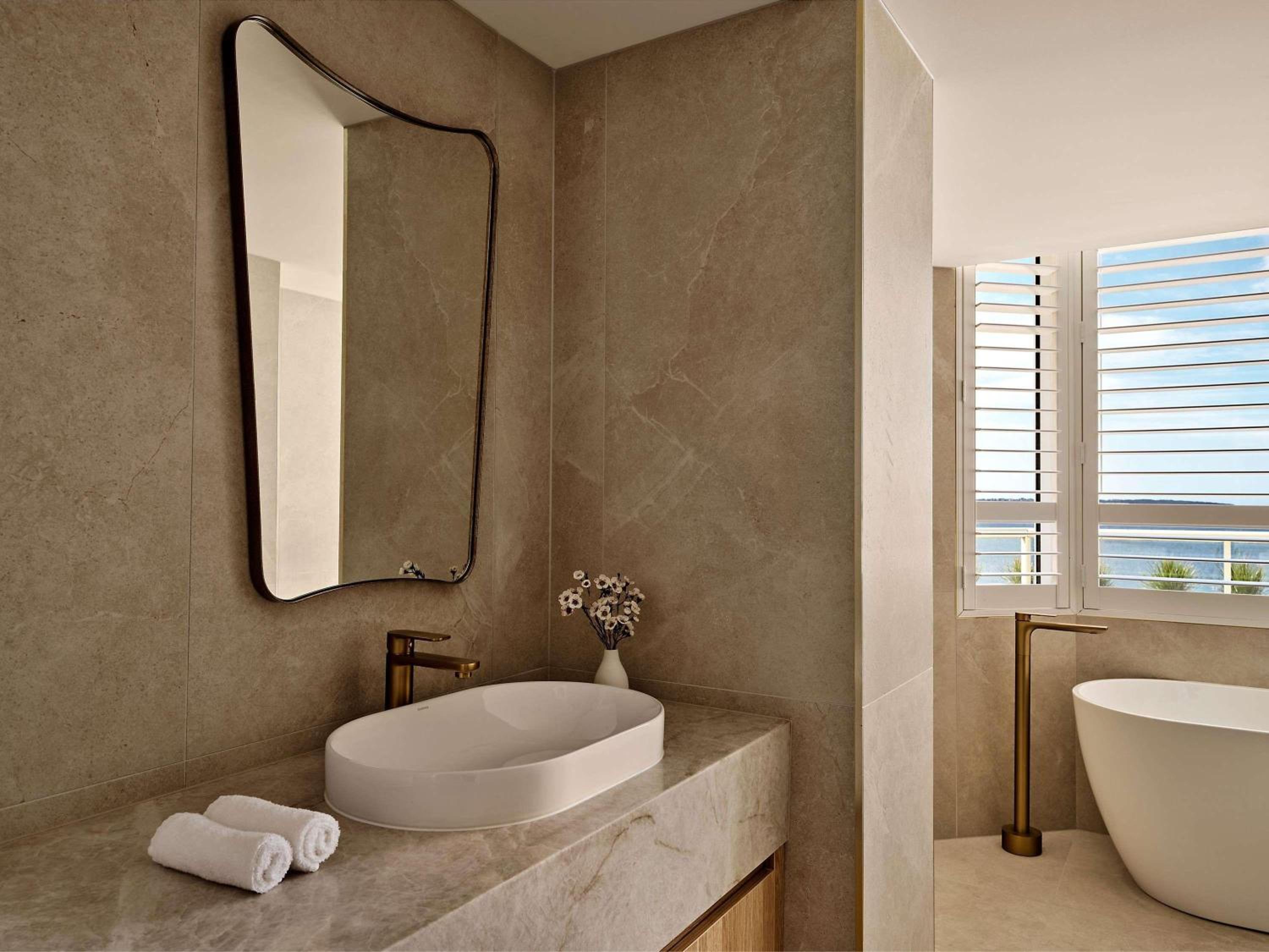 Terrace King Suite with Bay View thumbnail 5