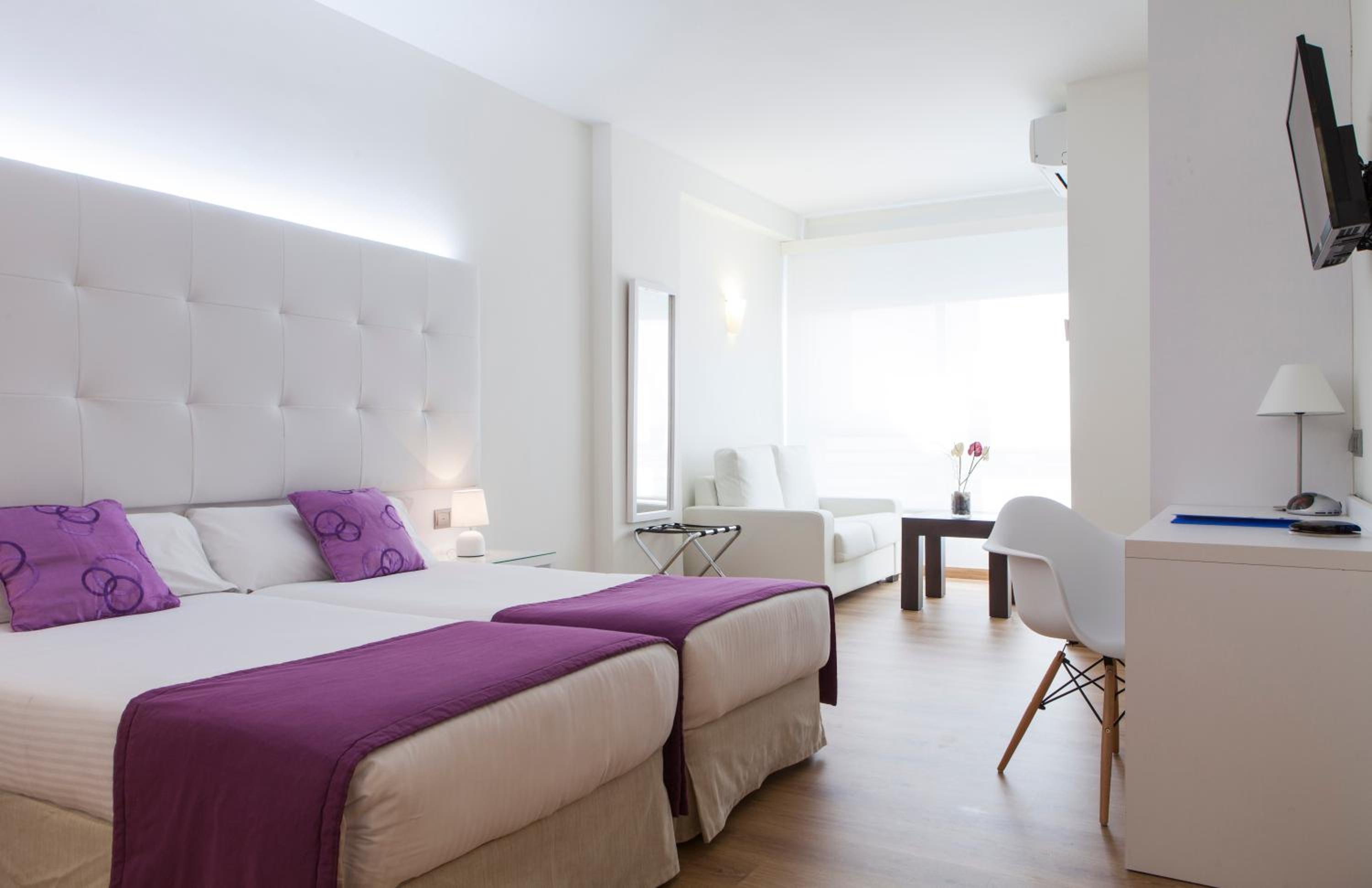 Superior Double or Twin Room with Sea View photo 2