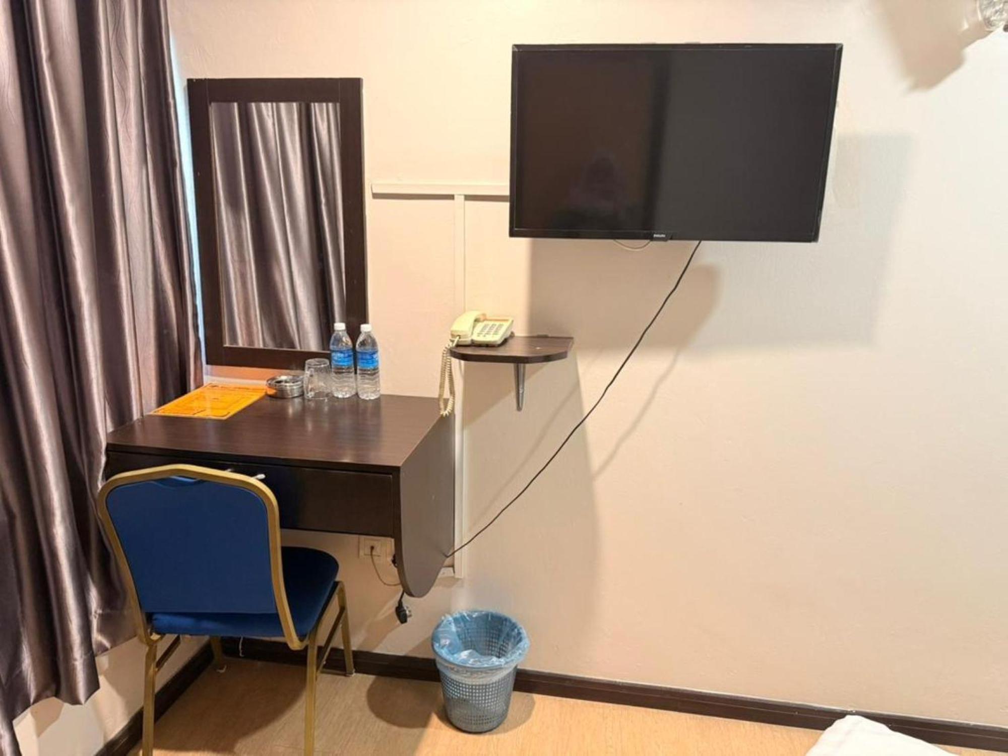 Standard Twin Room photo 3