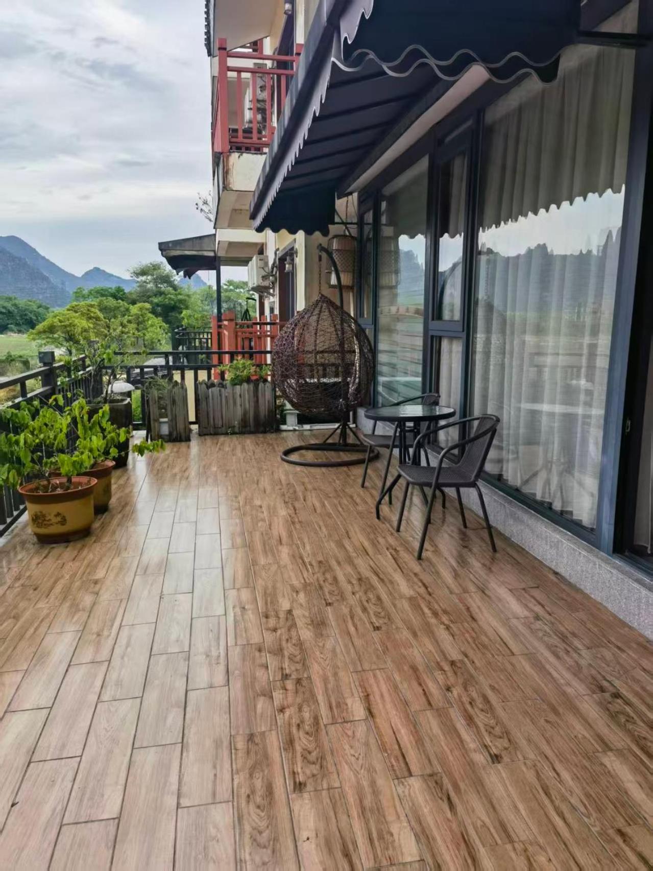 King Room with Mountain View