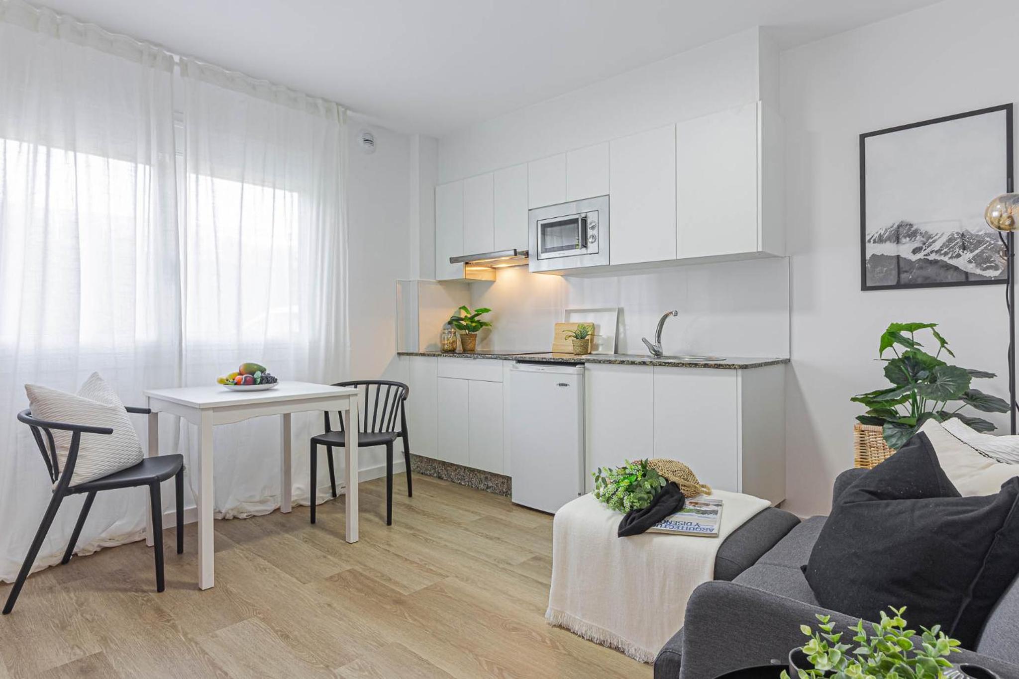 One-Bedroom Apartment