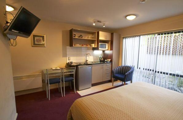 Athena Studio  - Photo 1