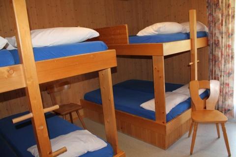 8-Bed Room with Shared Bathroom
