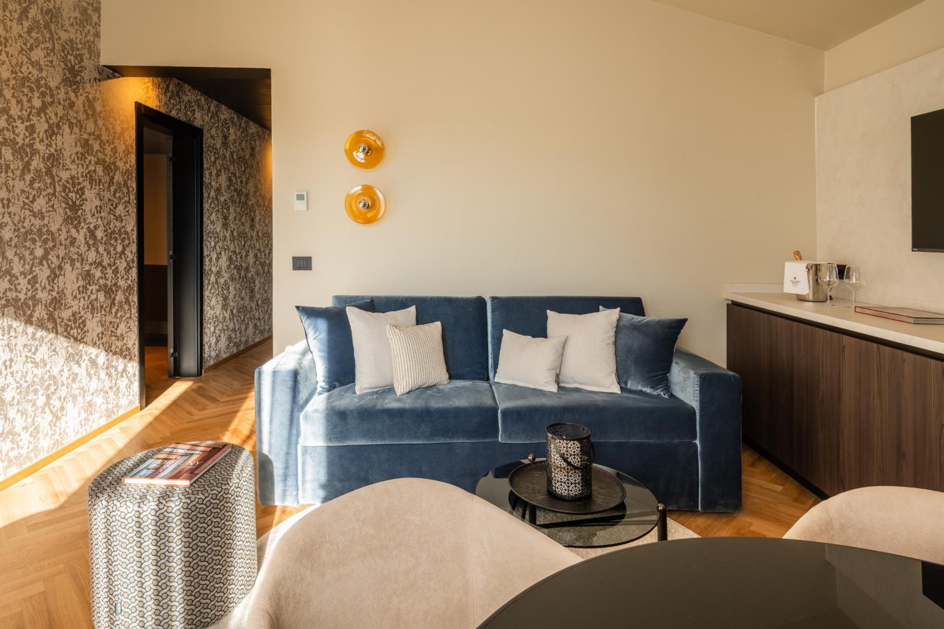 Two-Bedroom Apartment with Terrace photo 3