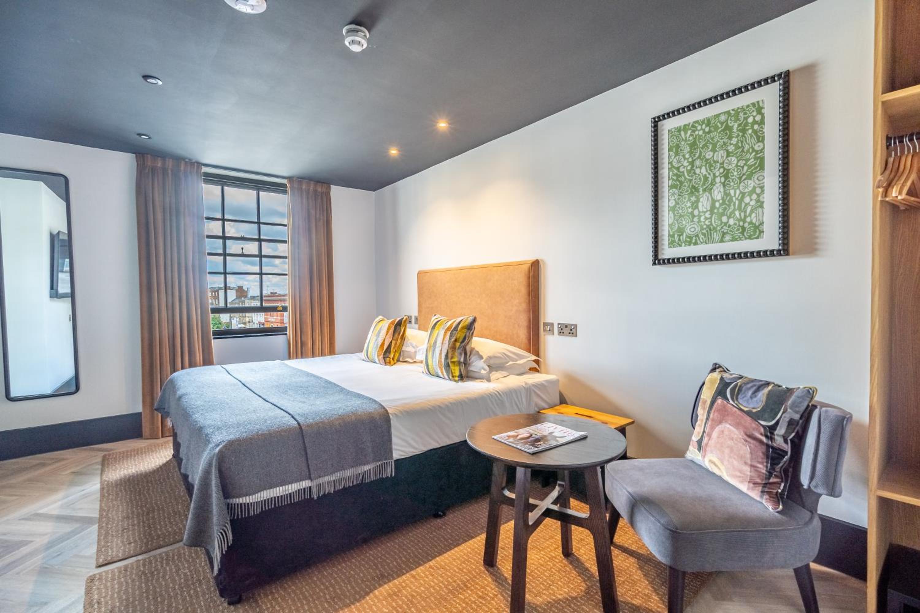 Superior Double or Twin Room - Photo 6