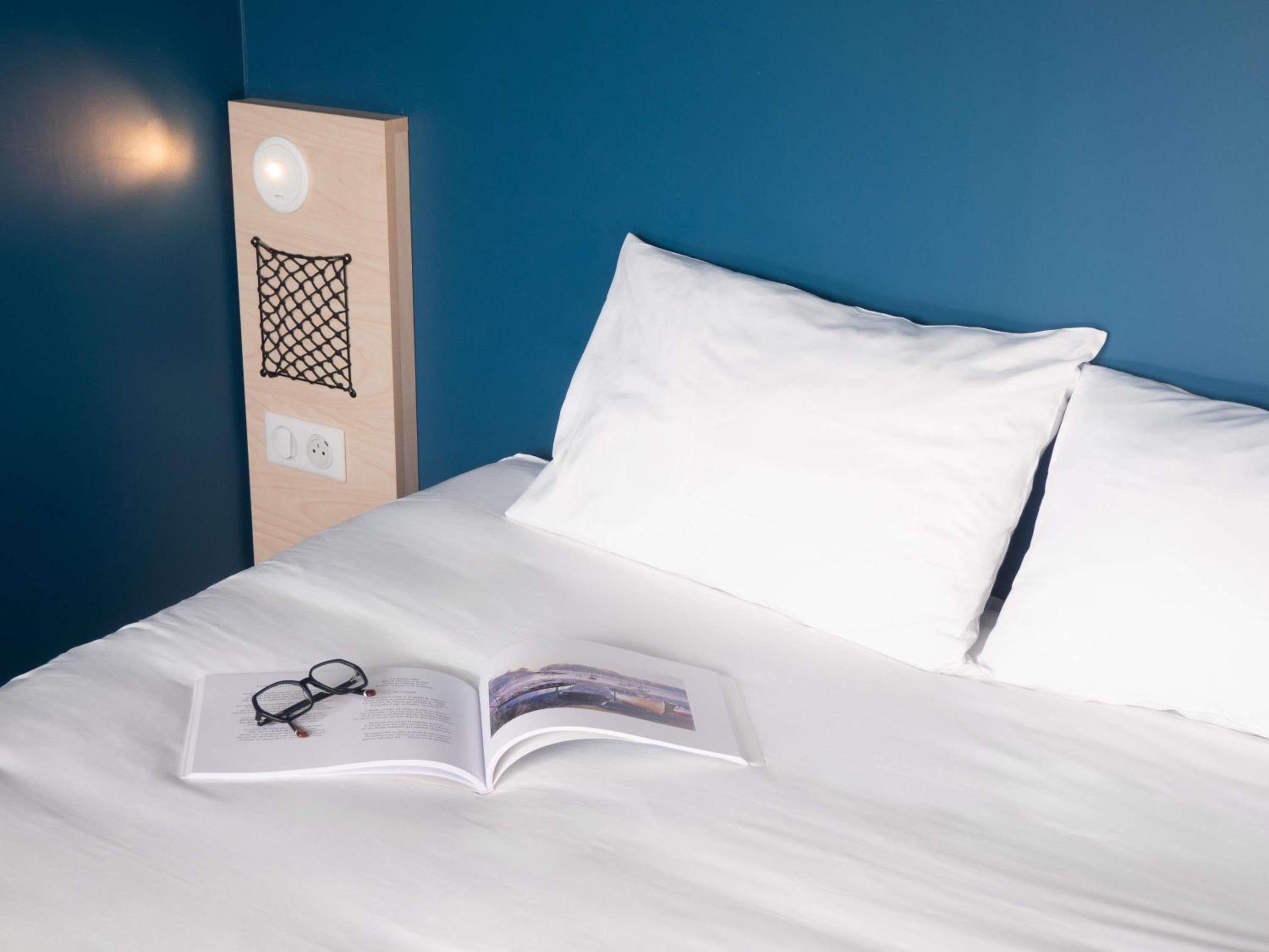 Standard Double Room with Sofa Bed - Disability Access photo 2