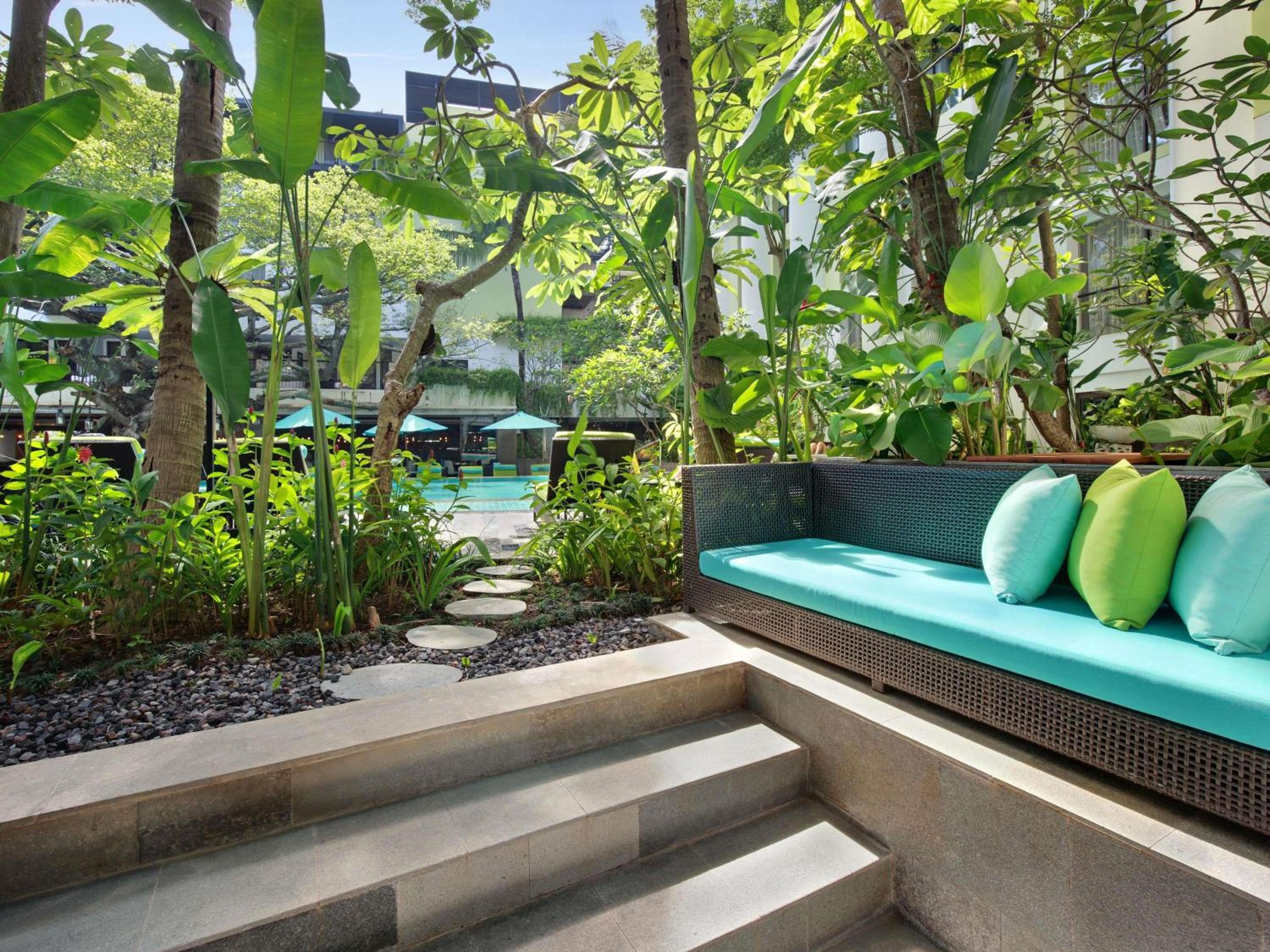 Deluxe King Room with Terrace and Pool Access photo 2