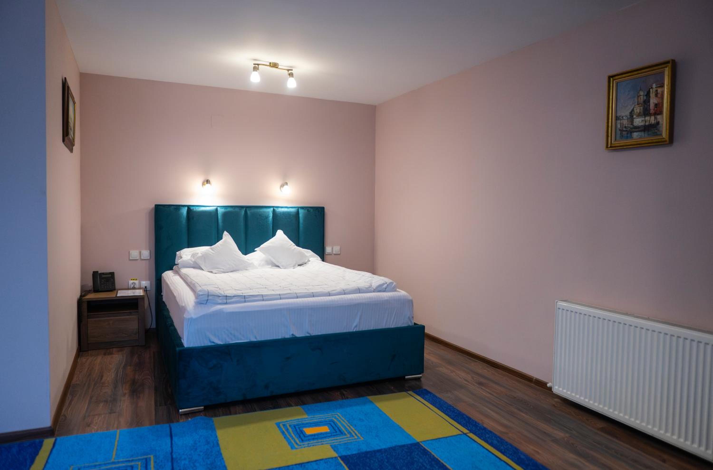 Large Double Room