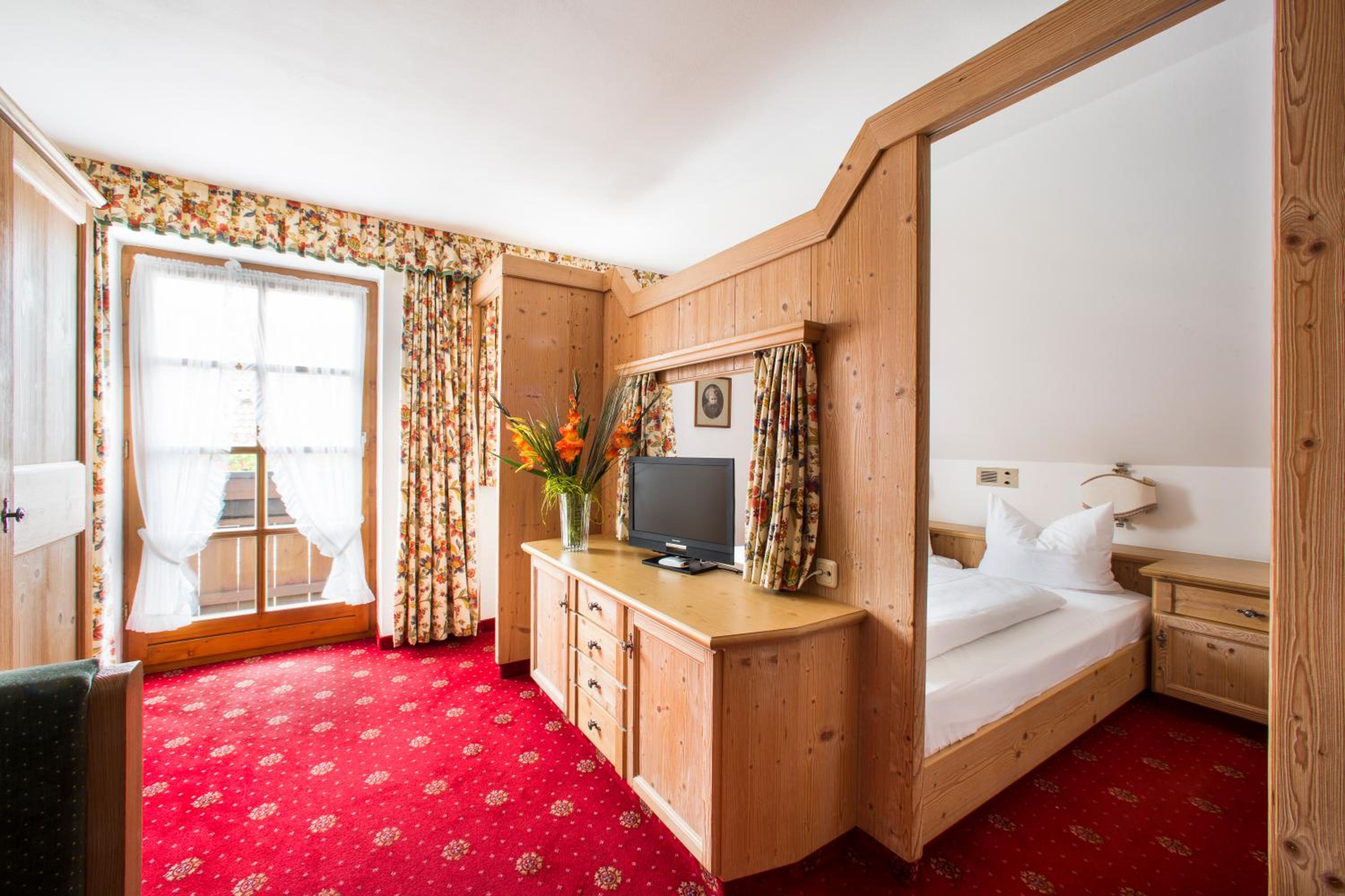 Double Room - Photo 8