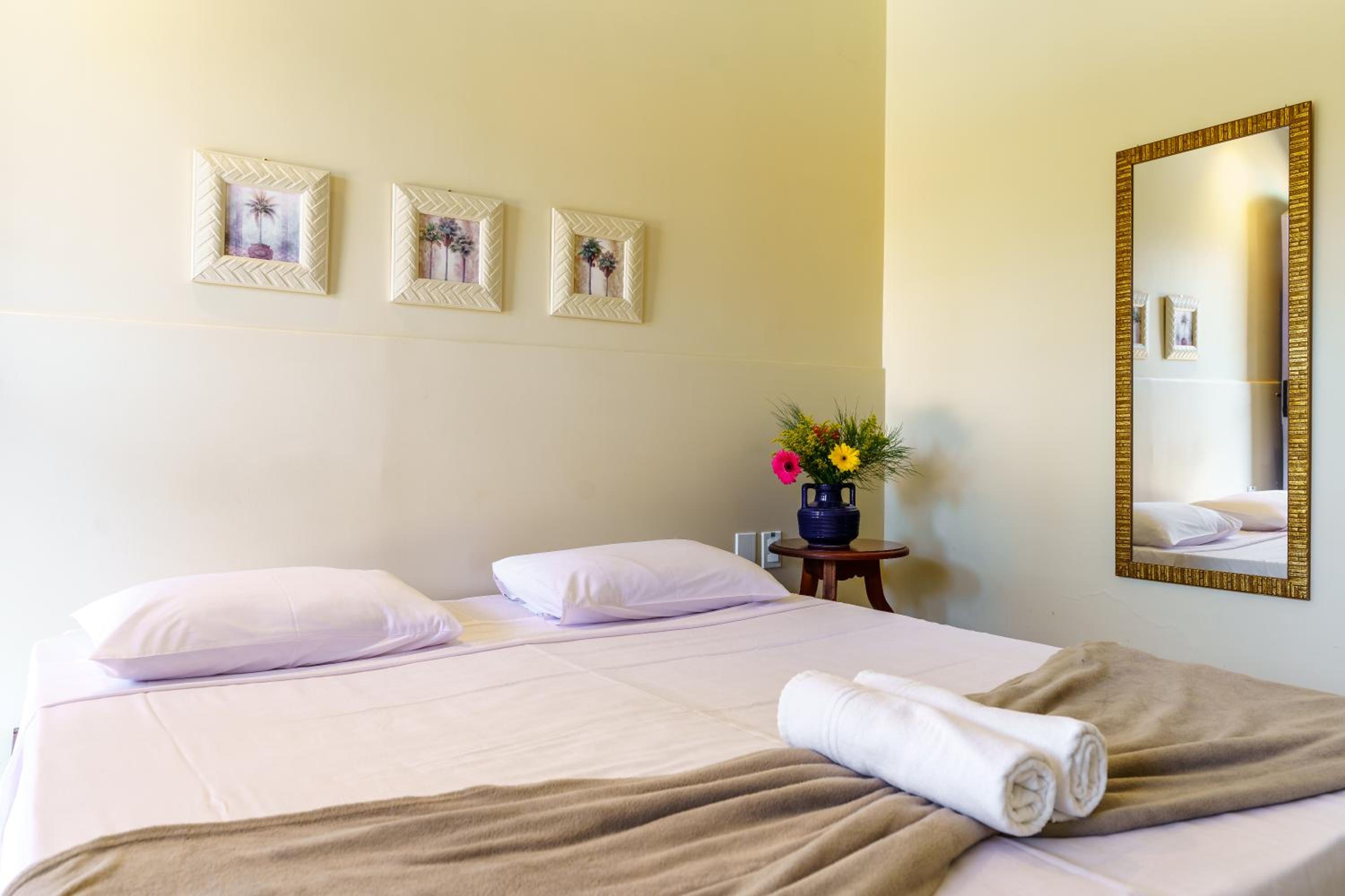 Standard Double Room - Photo 3