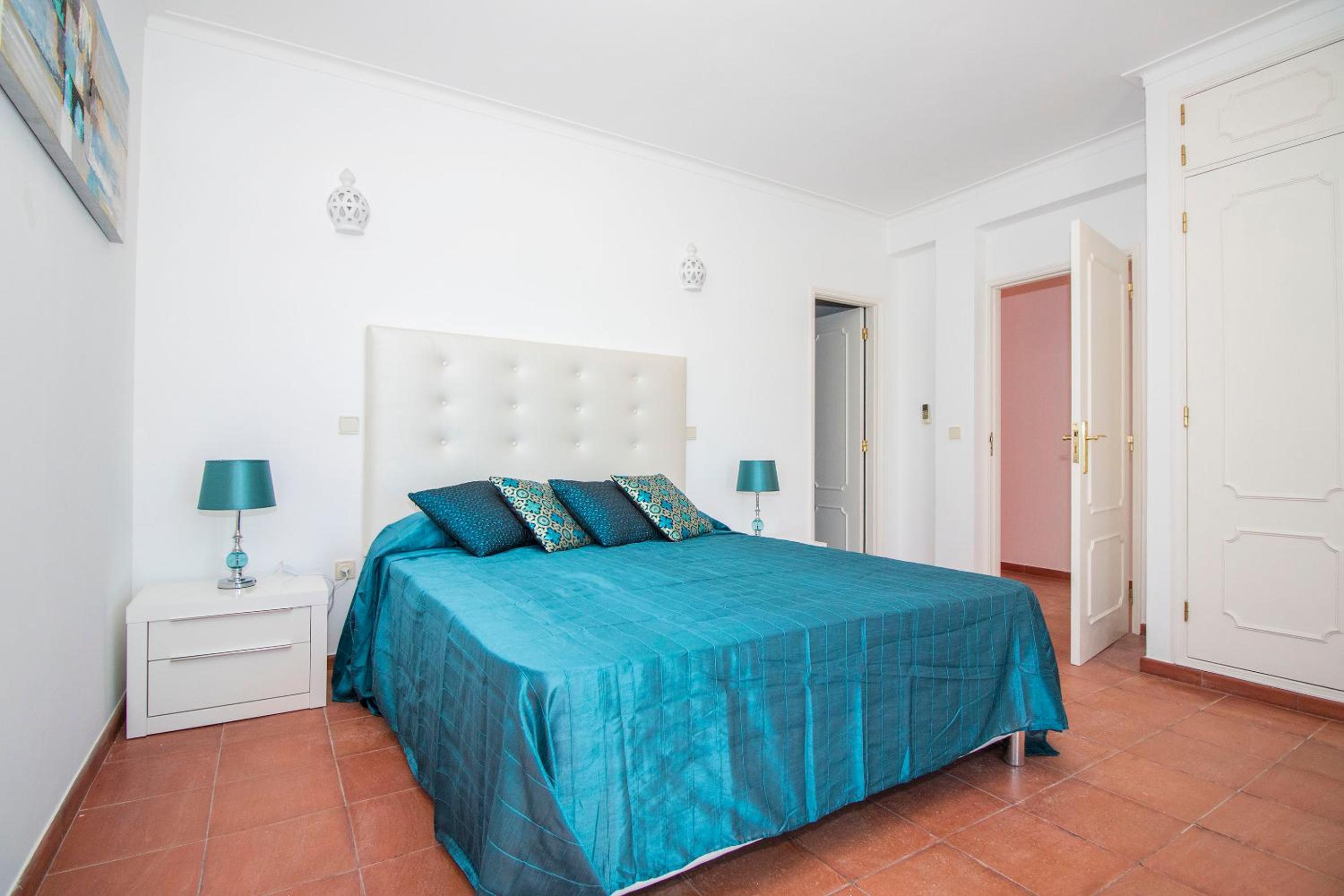 Villa com Piscina Privada