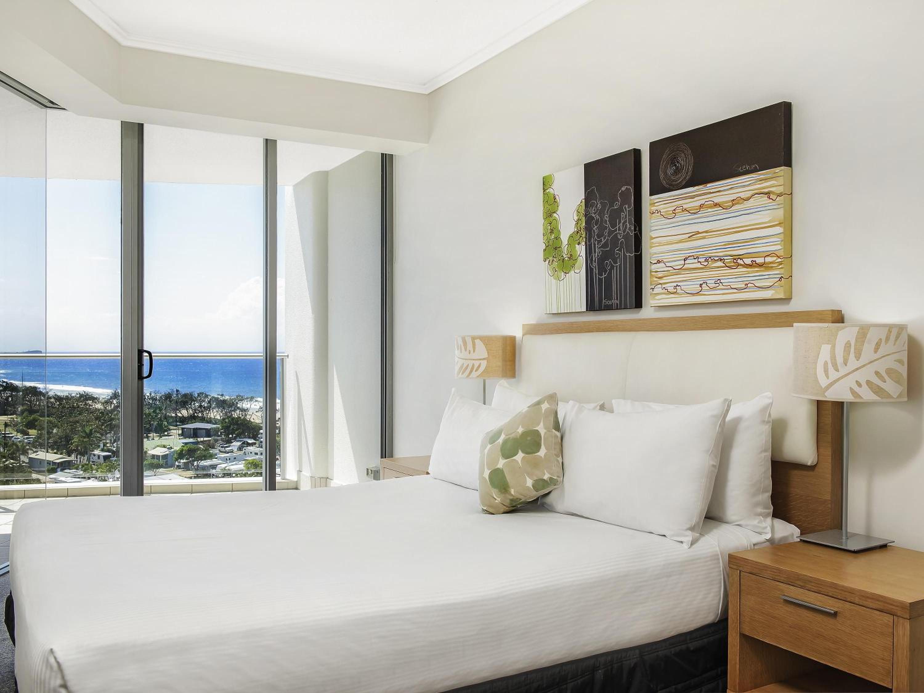 2 Bedroom Ocean View Apartment - Photo 3