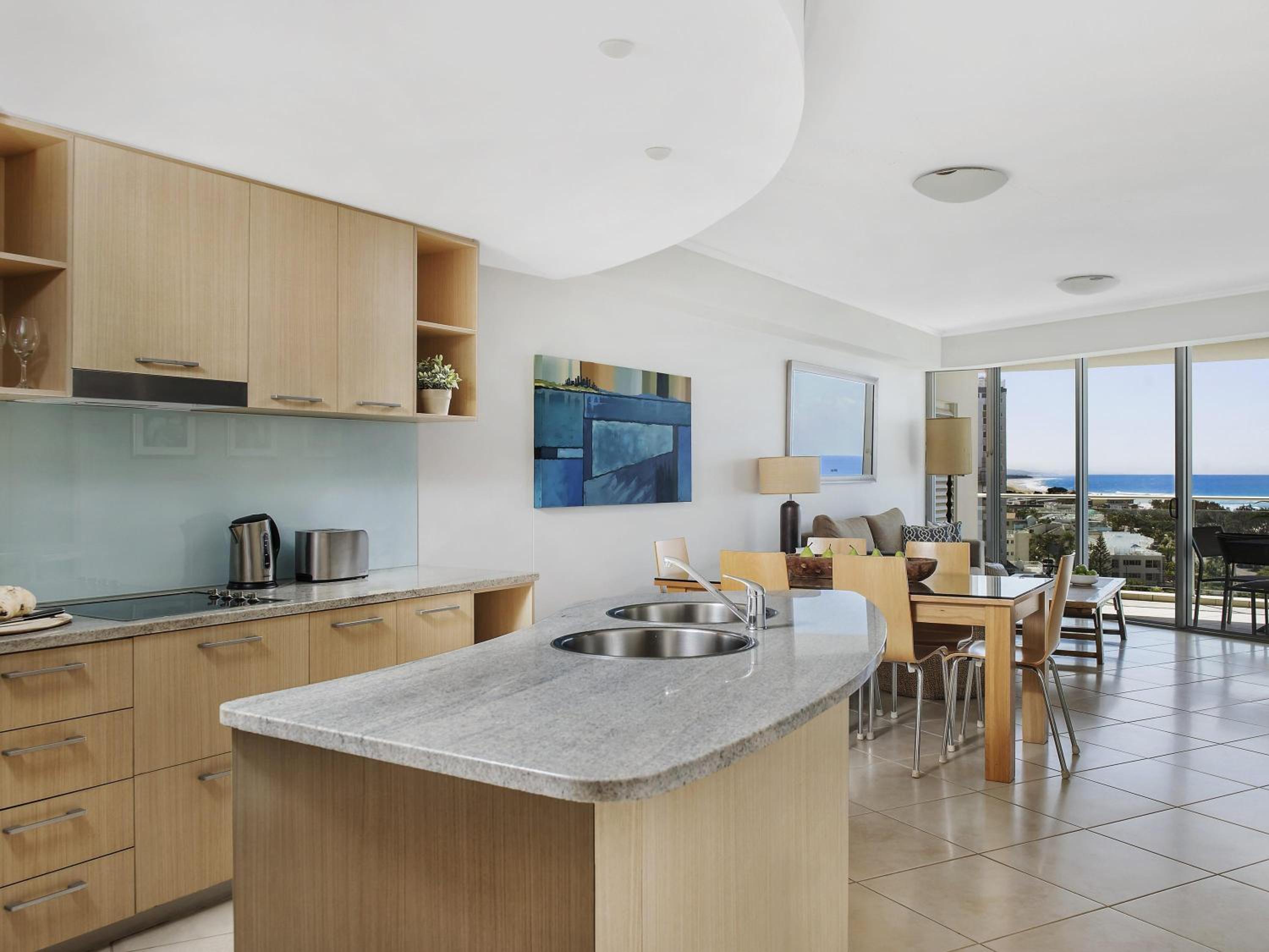 2 Bedroom Ocean View Apartment - Photo 5