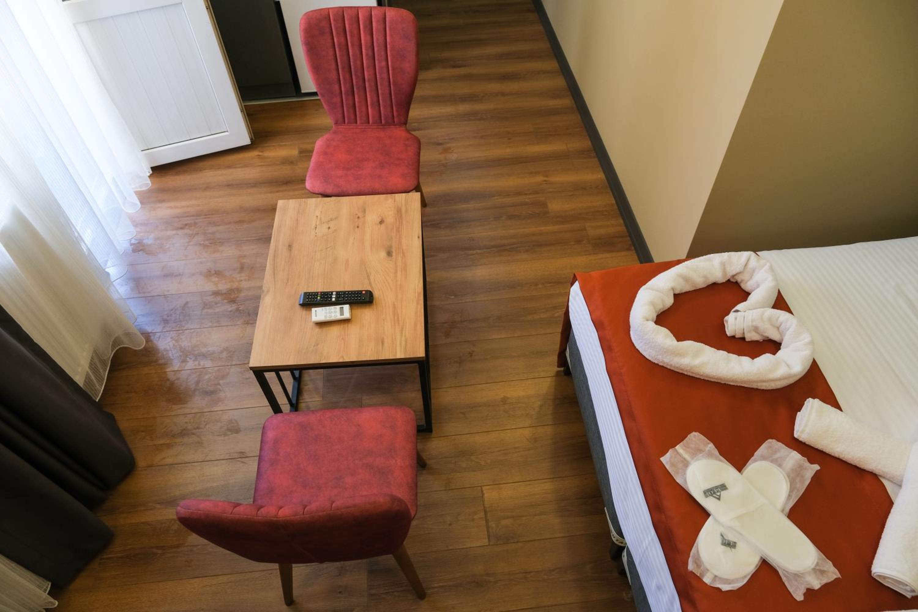Deluxe Double Room with Balcony photo 1