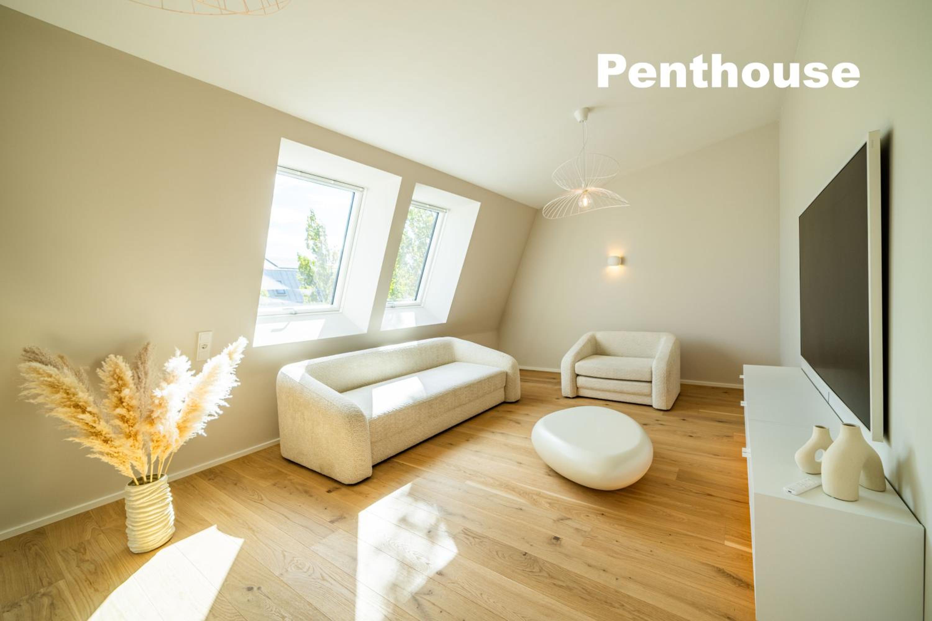 Penthouse Apartment with Balcony