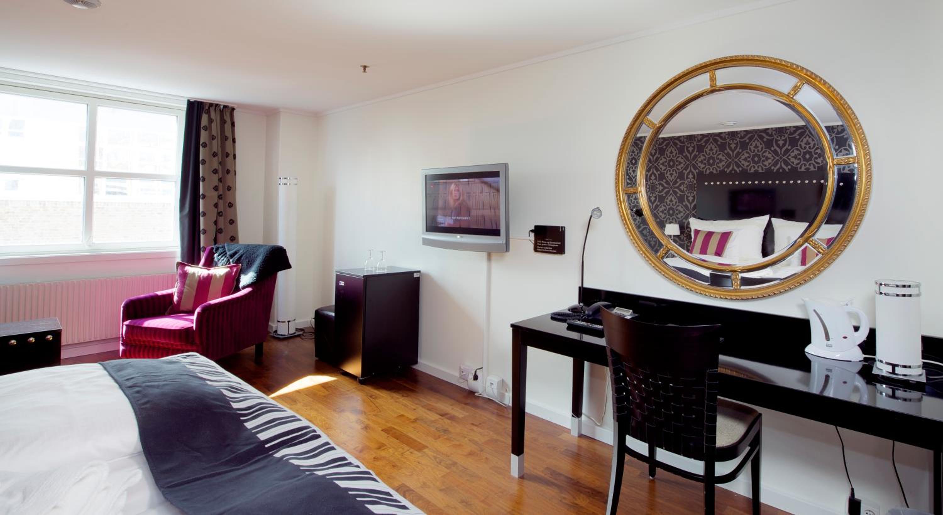 Deluxe Double Room - Photo 3